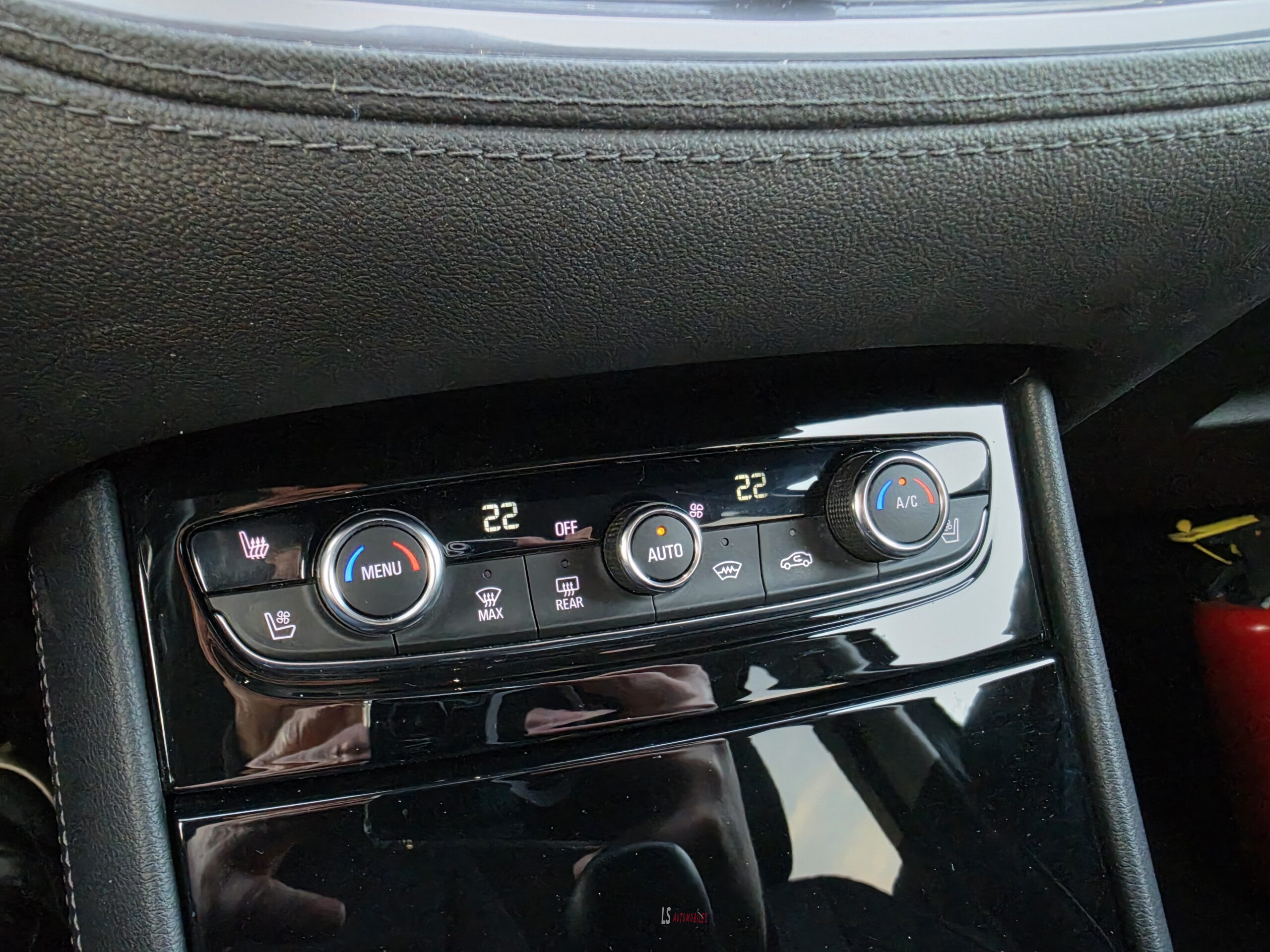 
								Opel Grandland (X)*1.5CDTI*AUTOMAT*LED full									