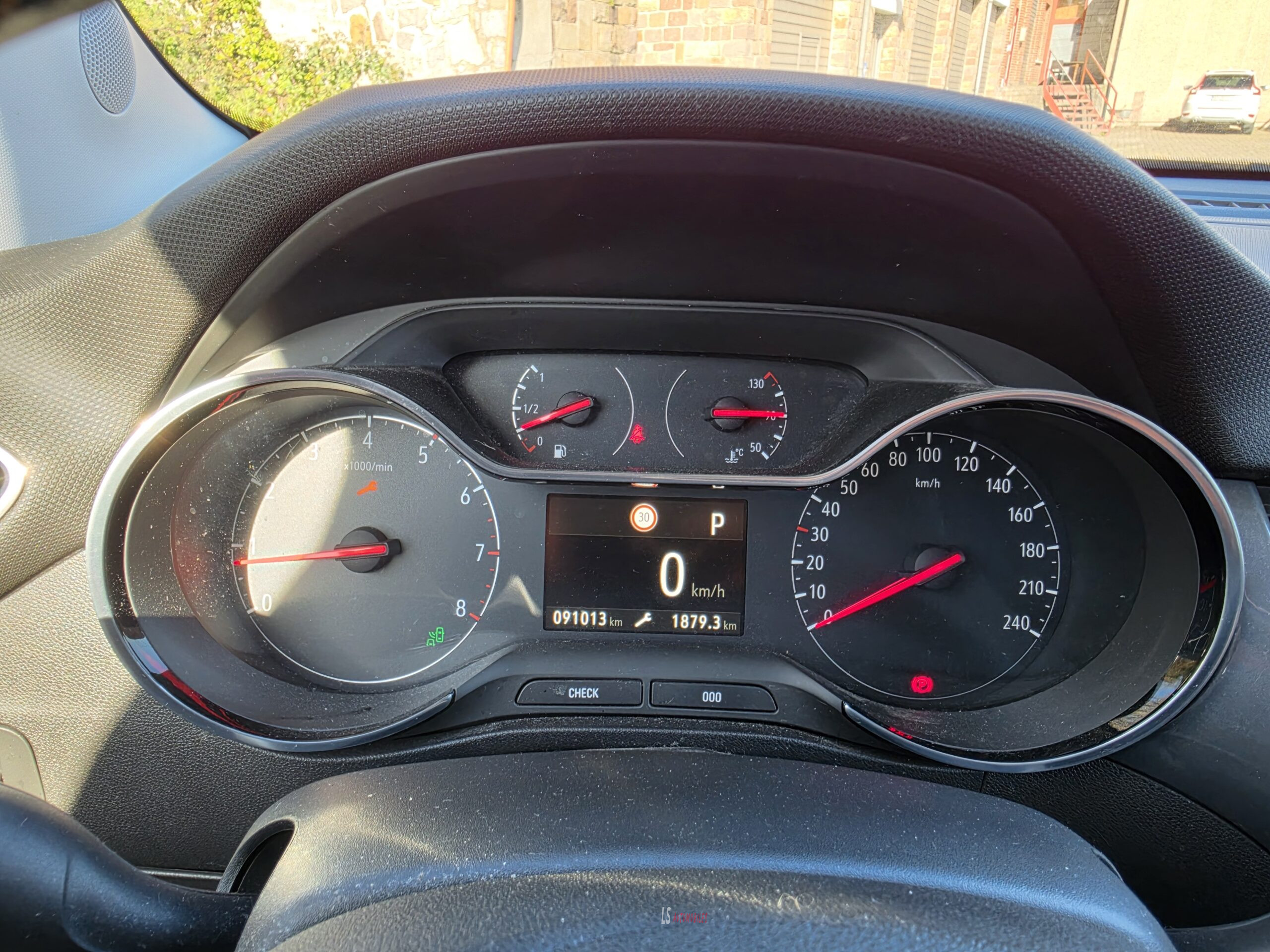 
								OPEL CROSSLAND X BOITE AUTOMATIQUE full									