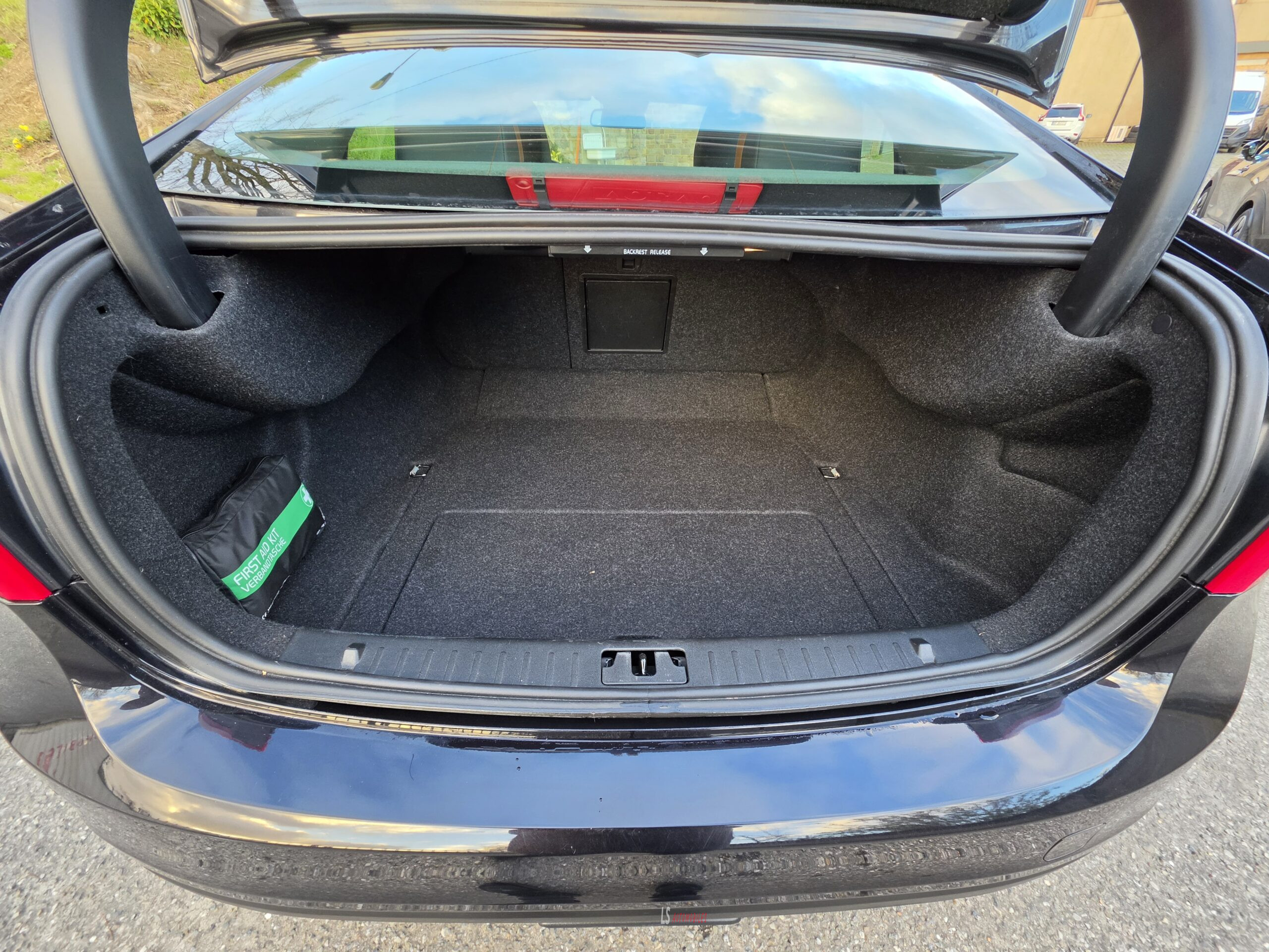 
								VOLVO S60 BOITE AUTOMATIQUE full									
