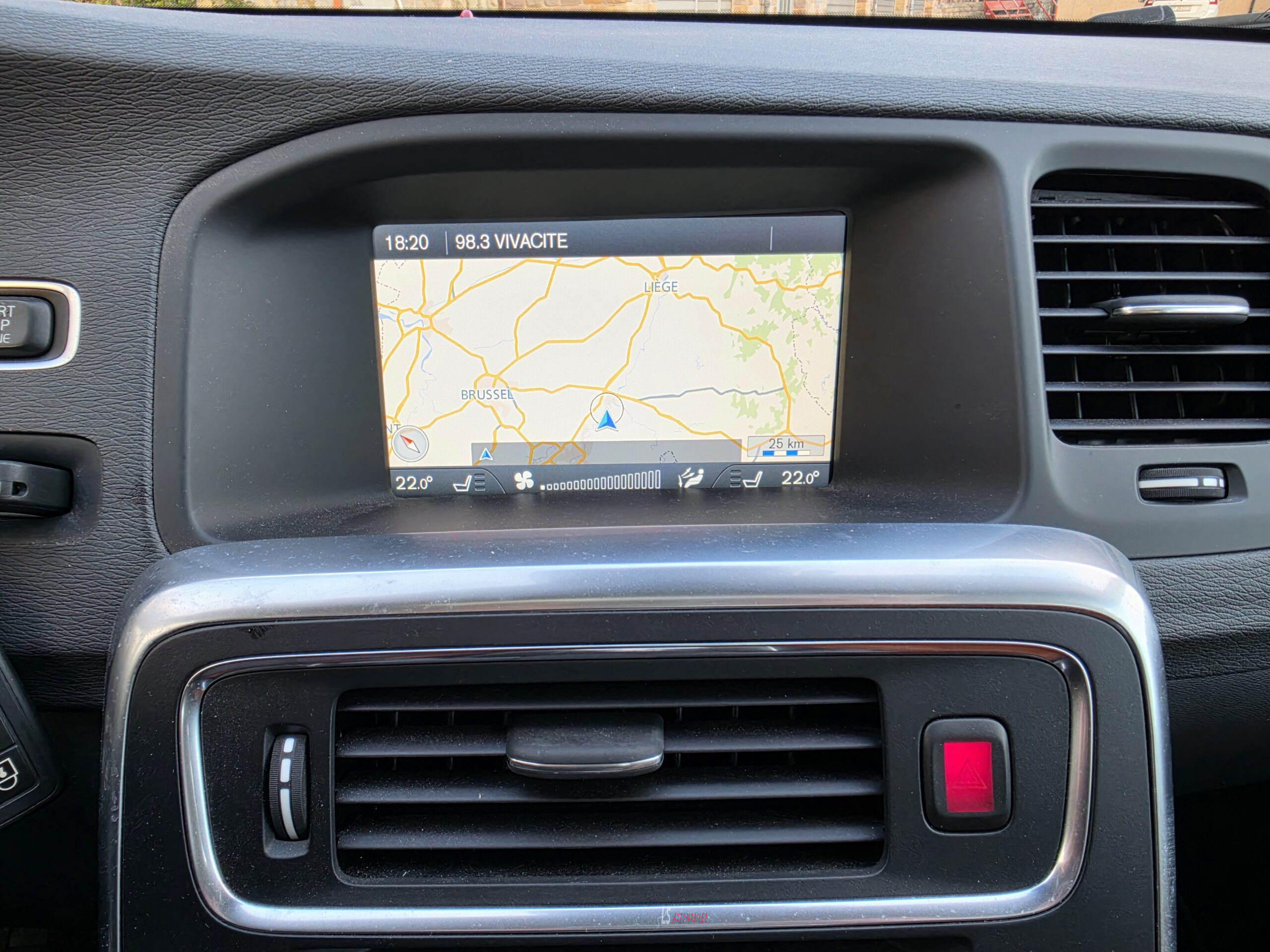 
								VOLVO S60 BOITE AUTOMATIQUE full									