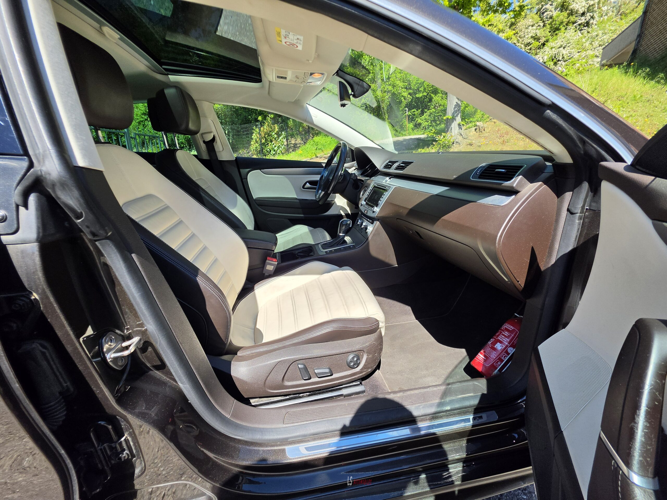
								VW PASSAT C R-LINE full									