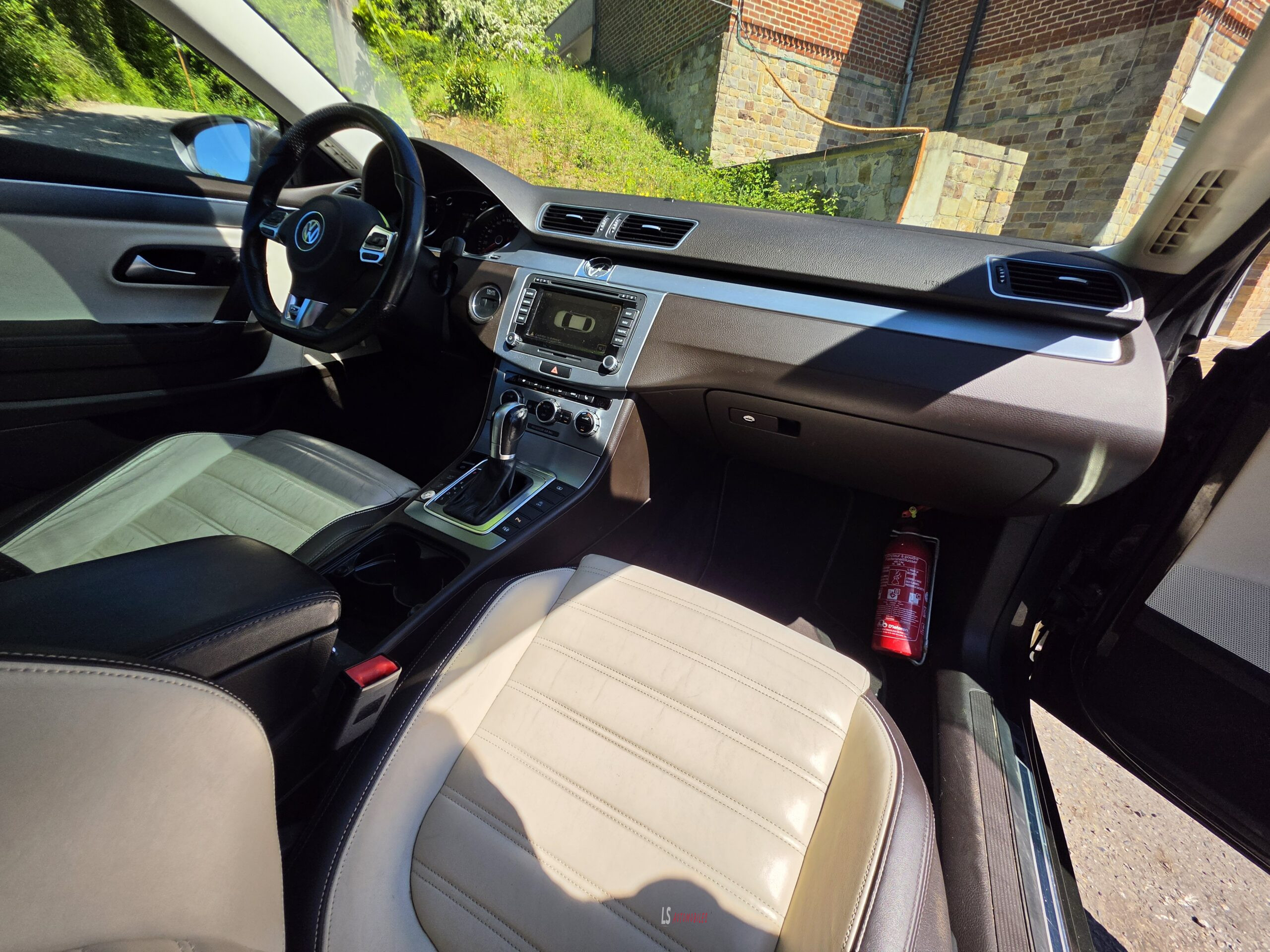 
								VW PASSAT C R-LINE full									