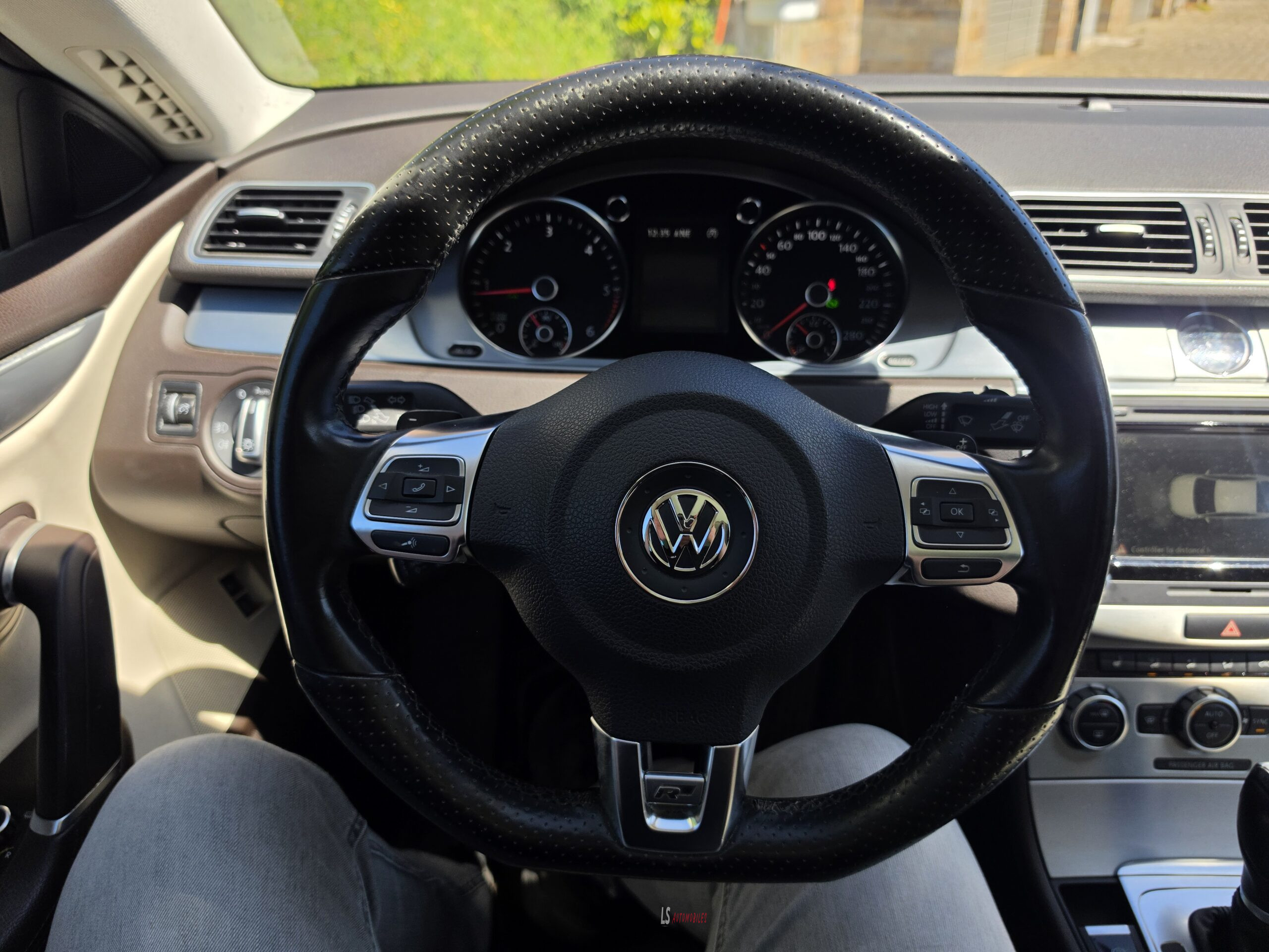 
								VW PASSAT C R-LINE full									