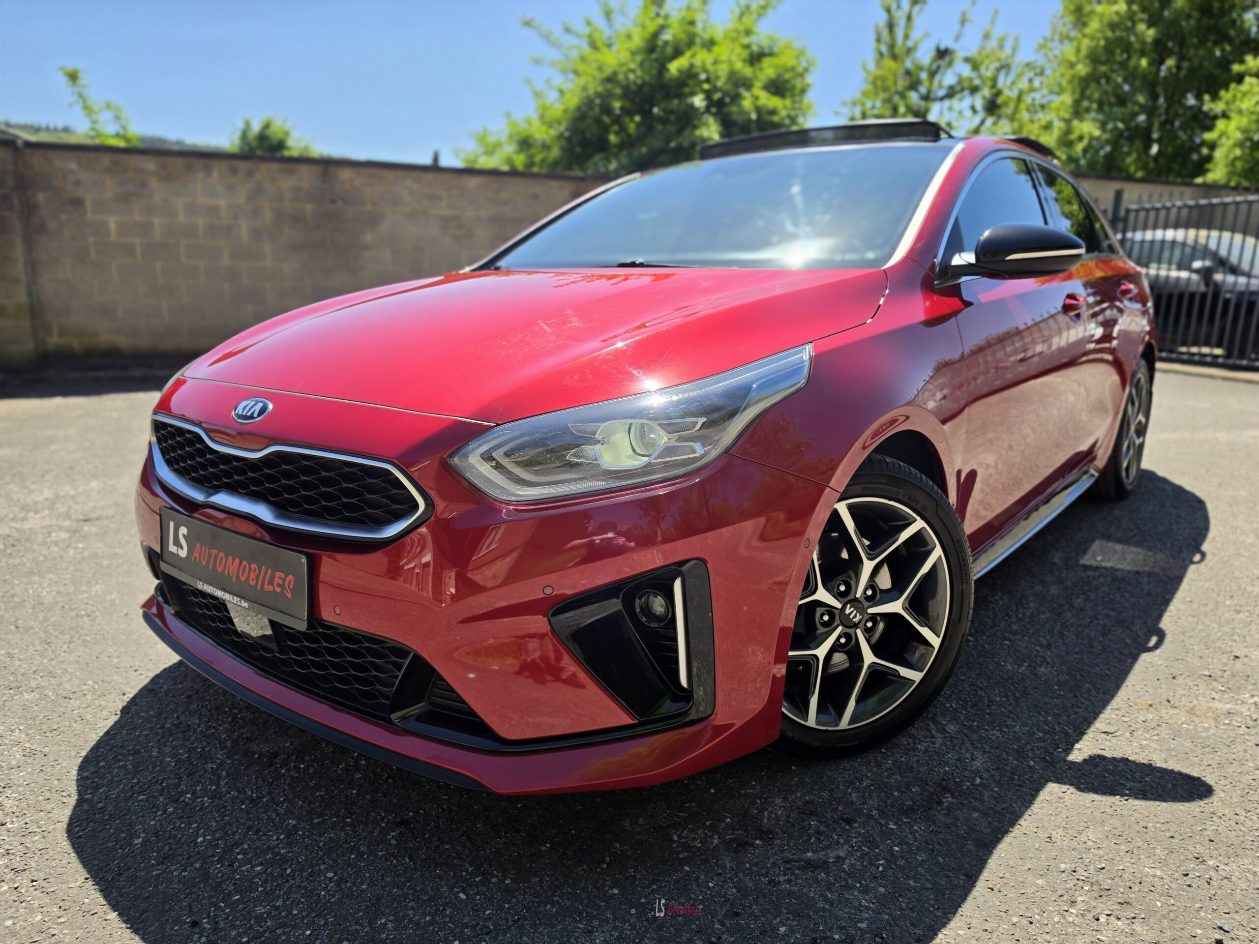 
								KIA PROCEED GT LINE full									