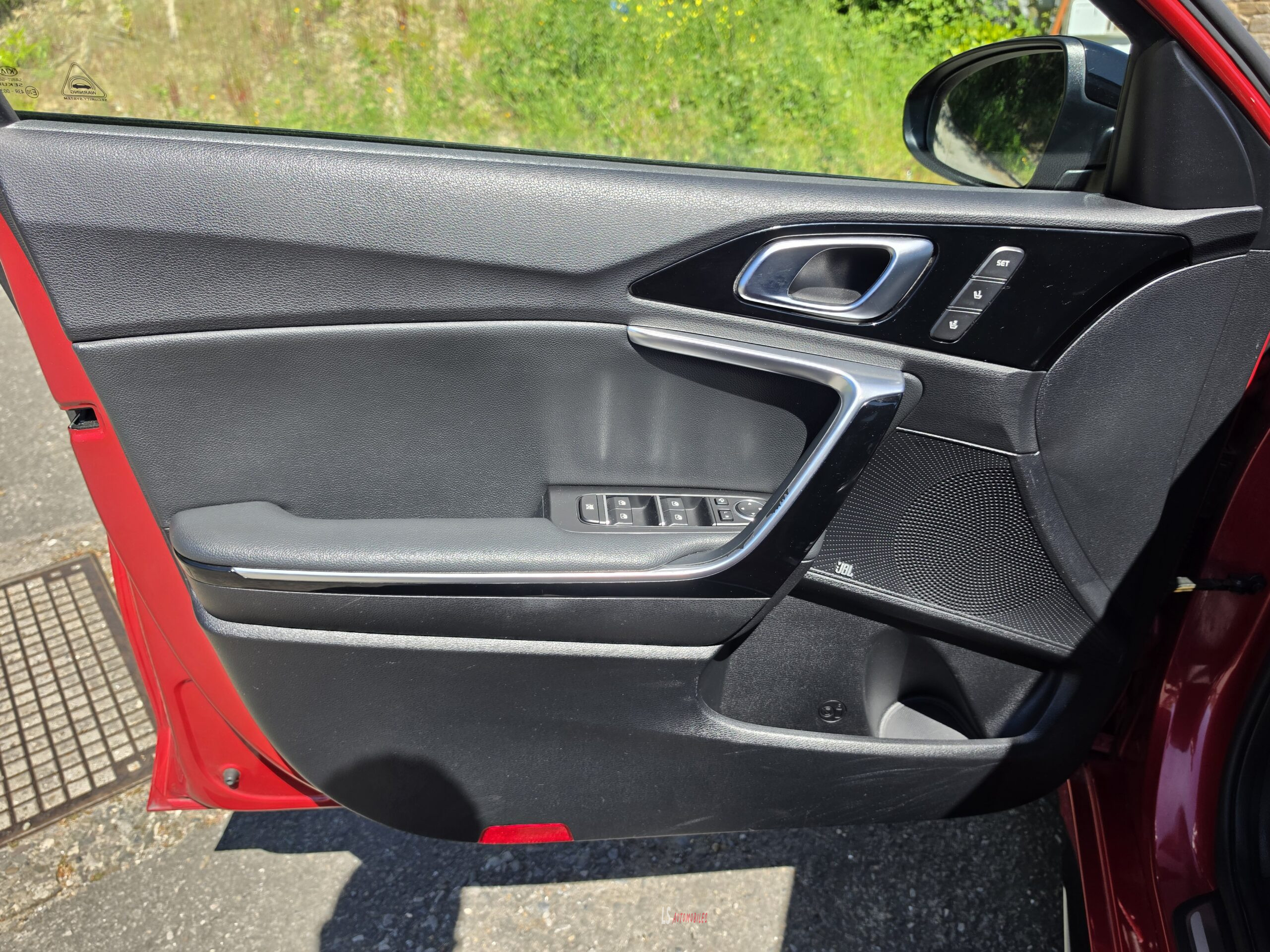 
								KIA PROCEED GT LINE full									