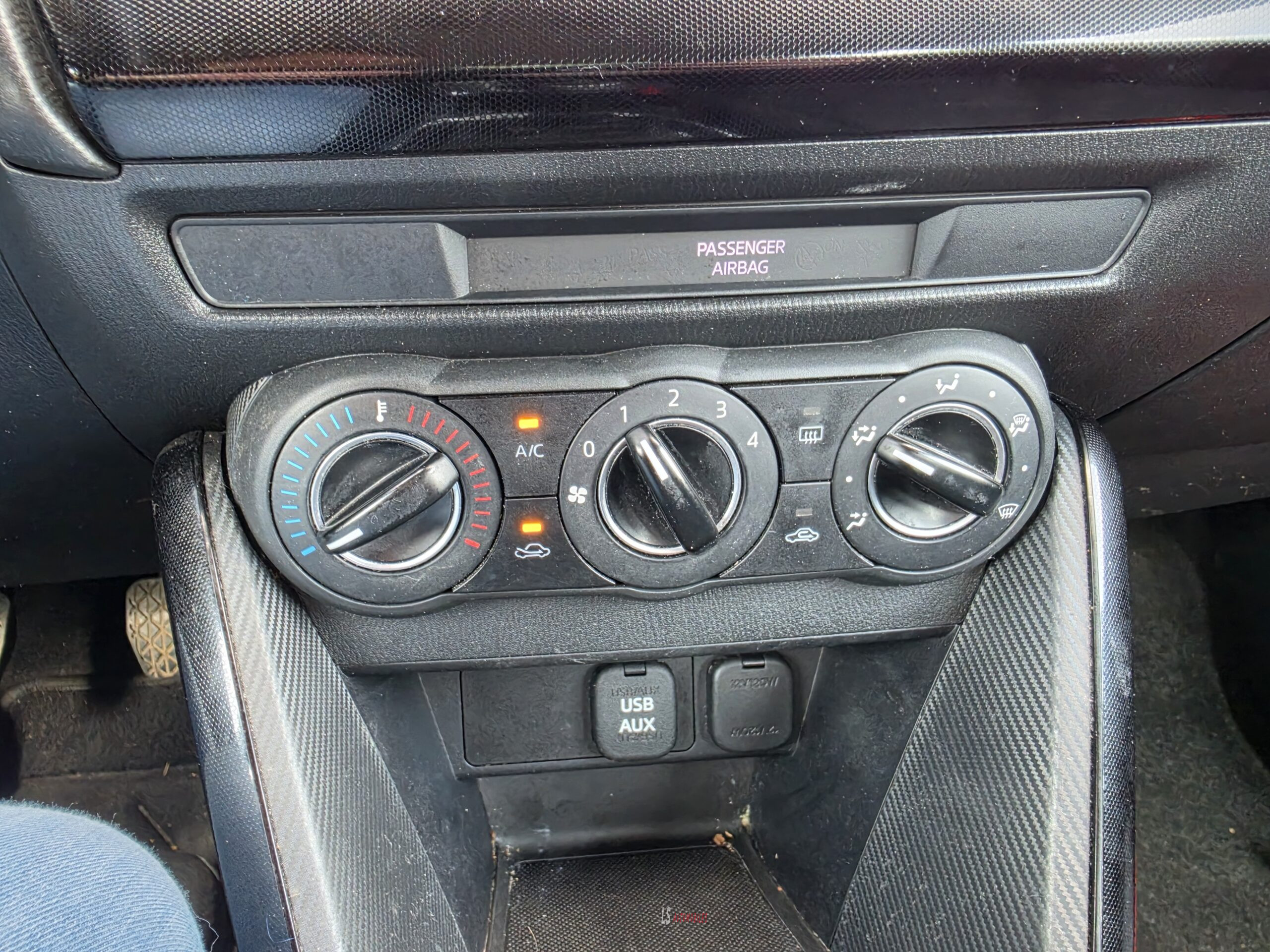 
								MAZDA 2 full									
