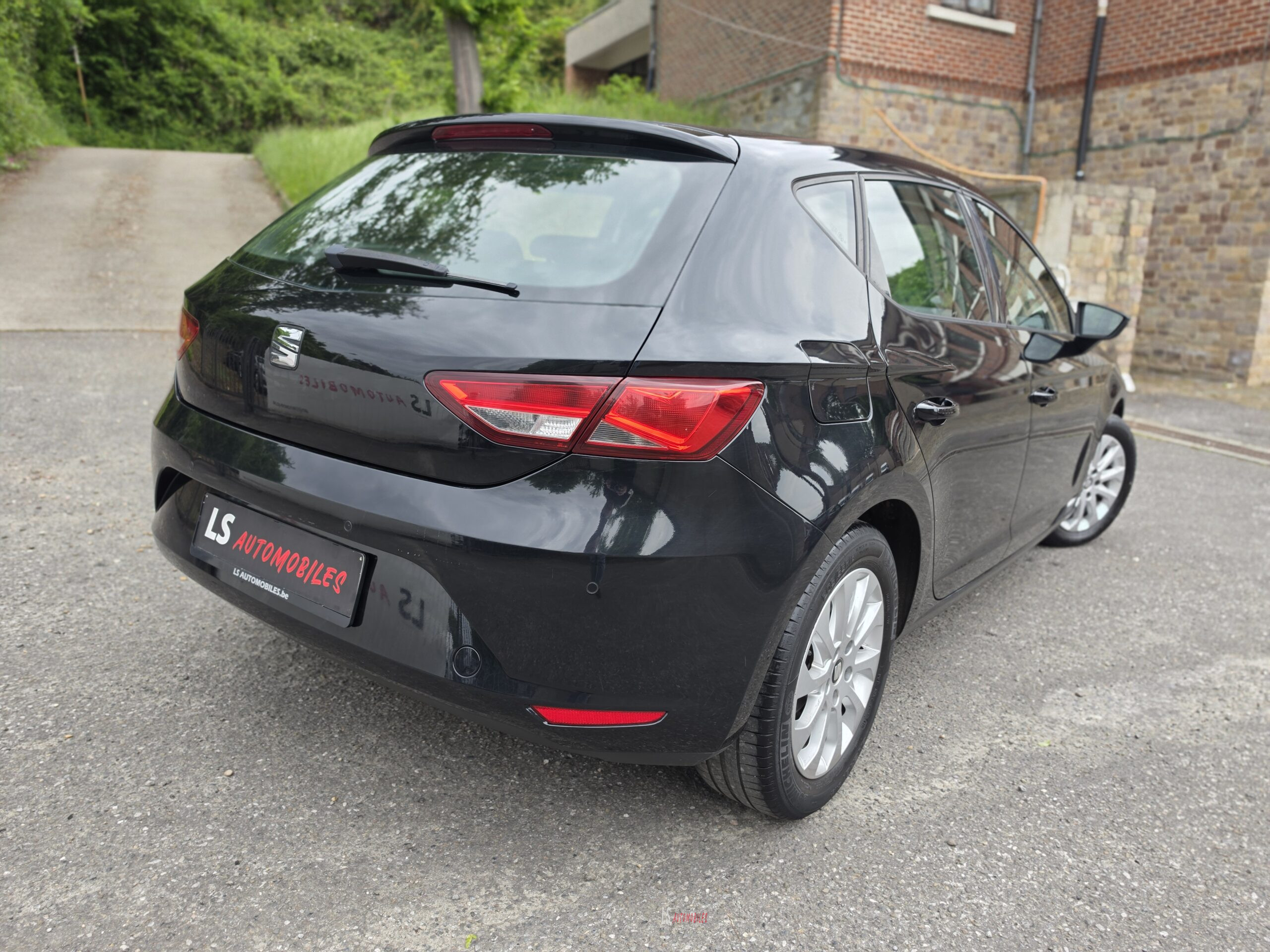 
								SEAT LEON full									