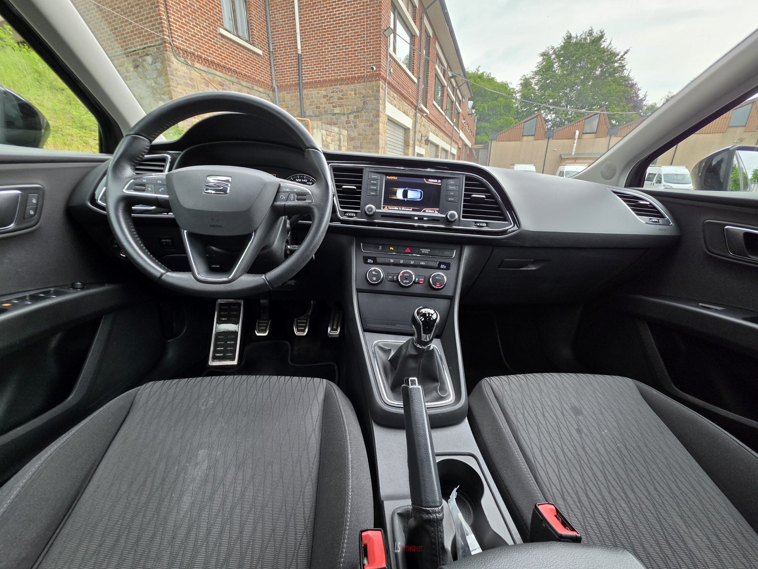 
								SEAT LEON full									