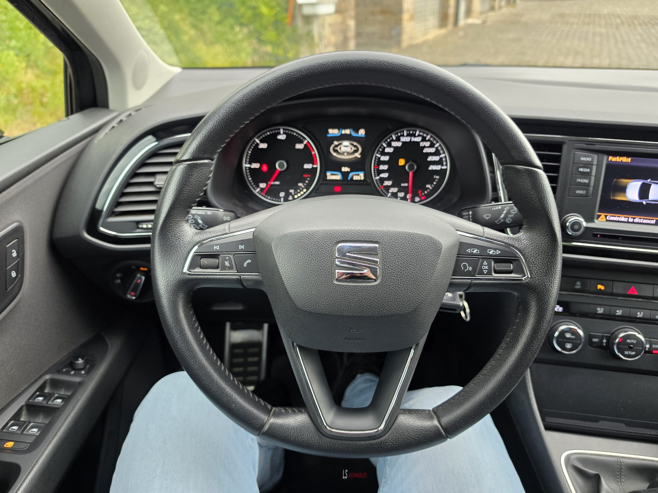 
								SEAT LEON full									