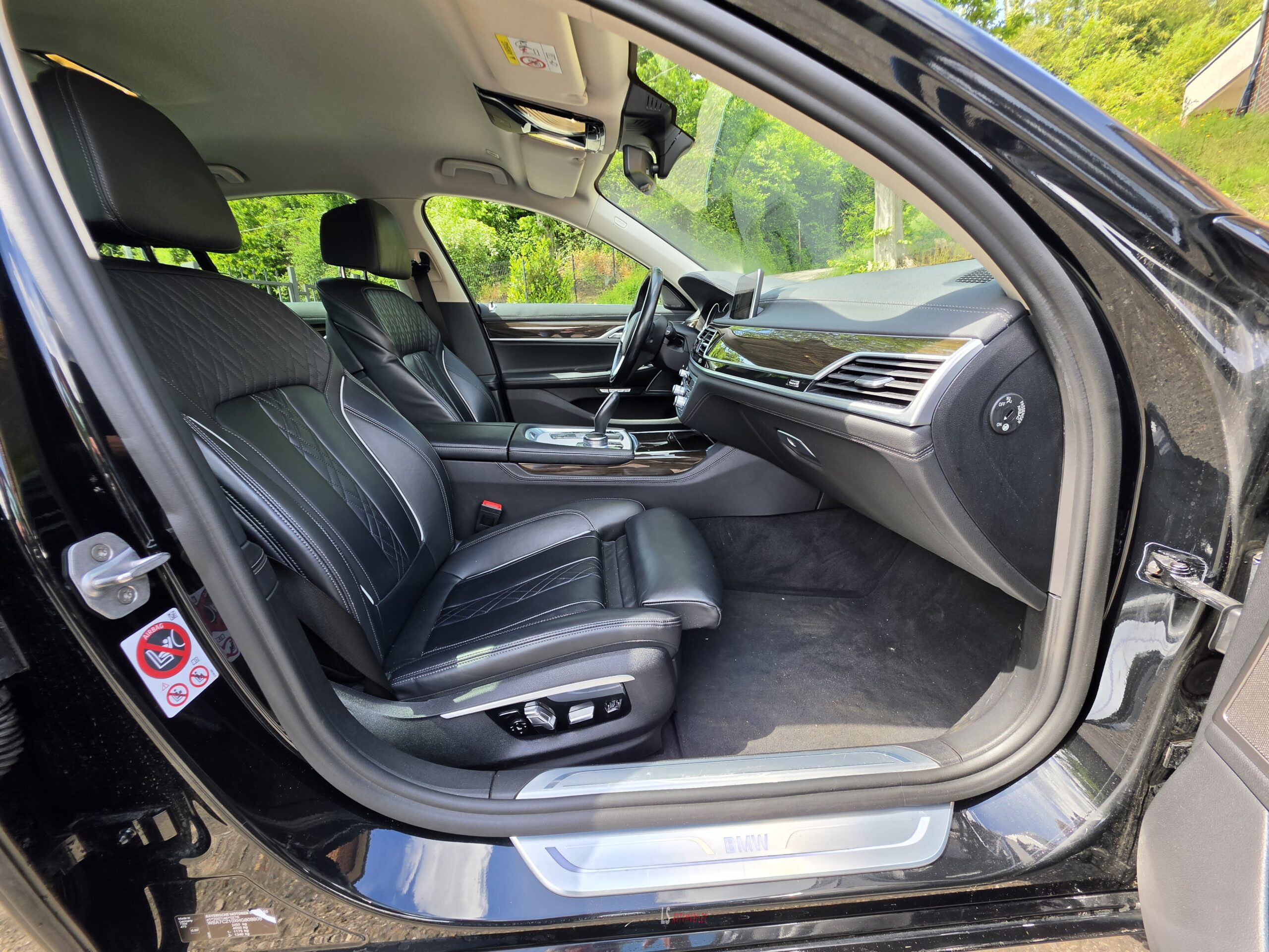 
								BMW 730d full									