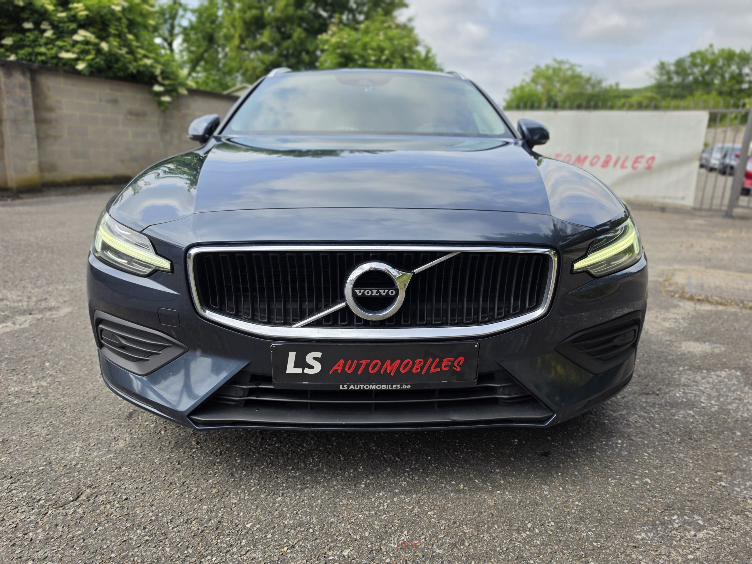 
								VOLVO V60 full									
