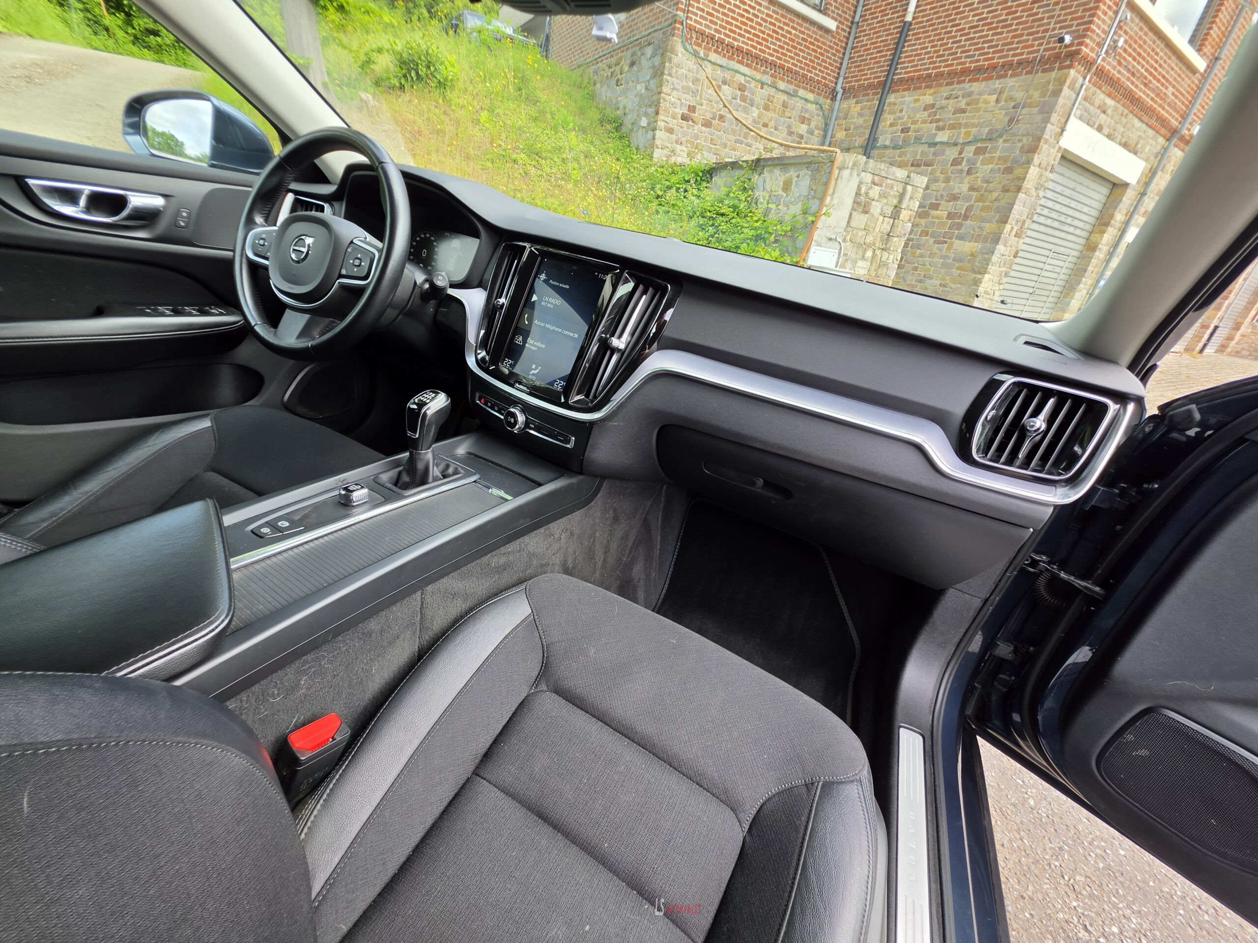 
								VOLVO V60 full									