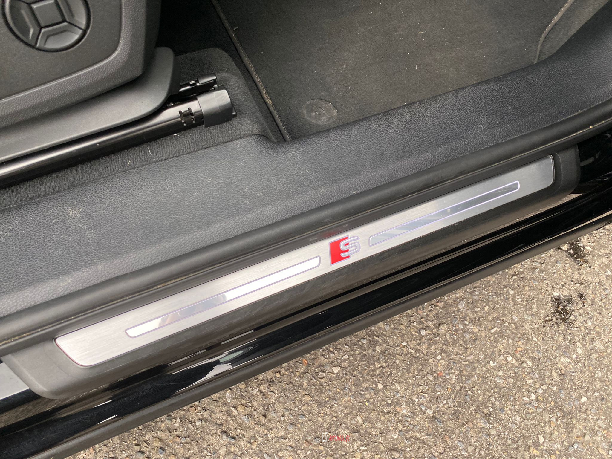 
								AUDI Q3 SPORTBACK S-LINE full									