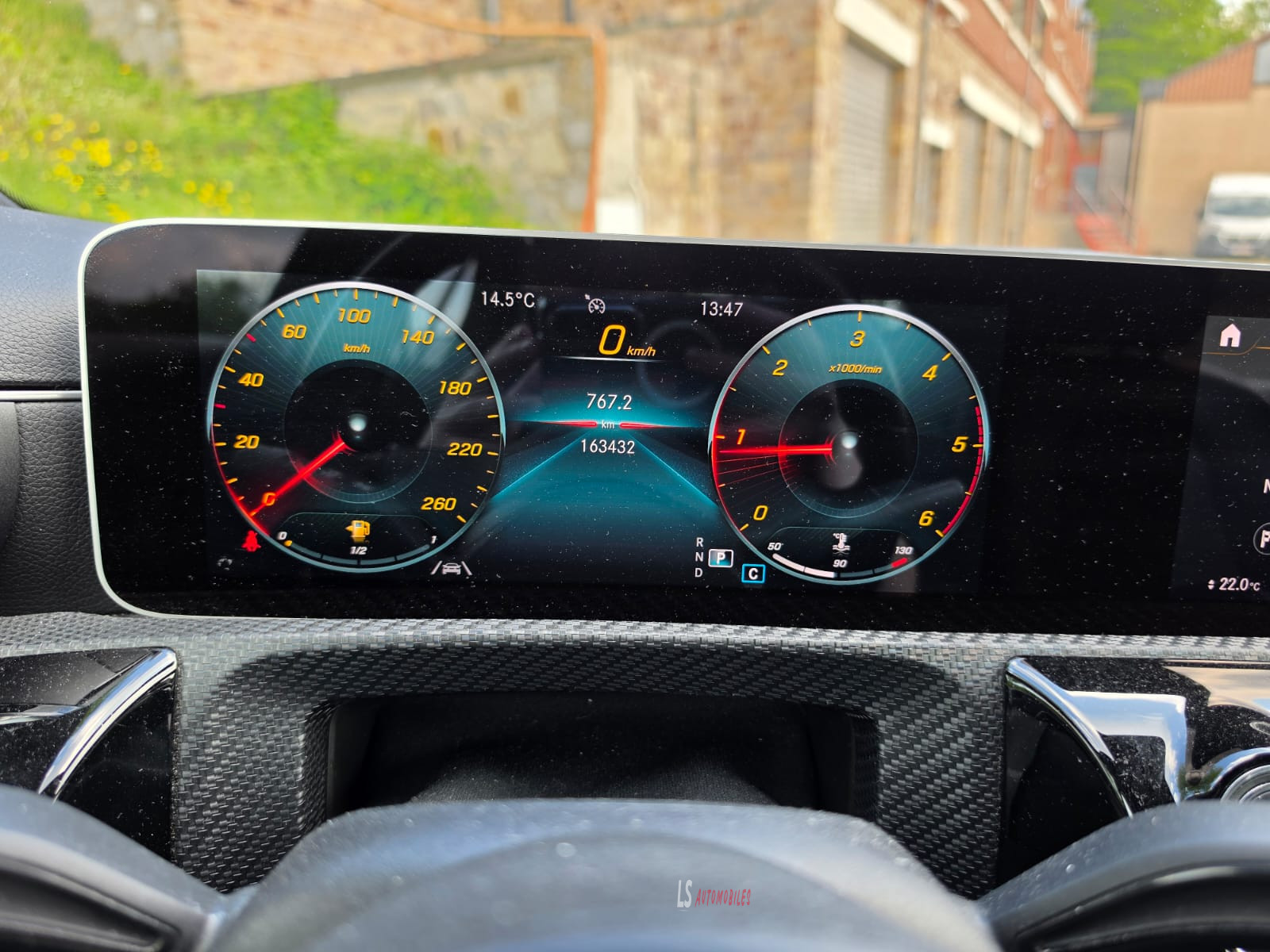 
								MERCEDE A180d BOITE AUTO full									