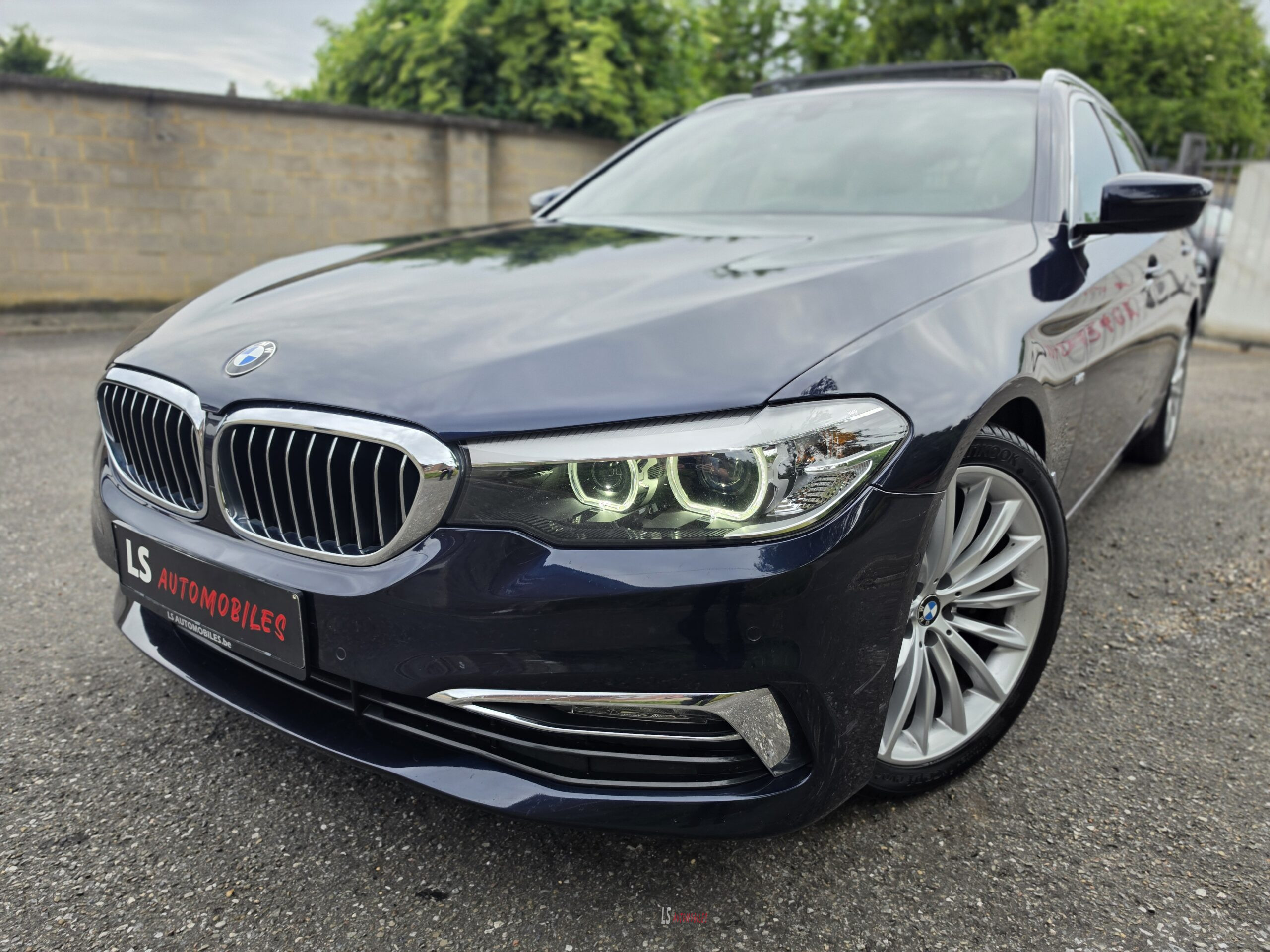 
								BMW 520D*LUXURY LINE* full									