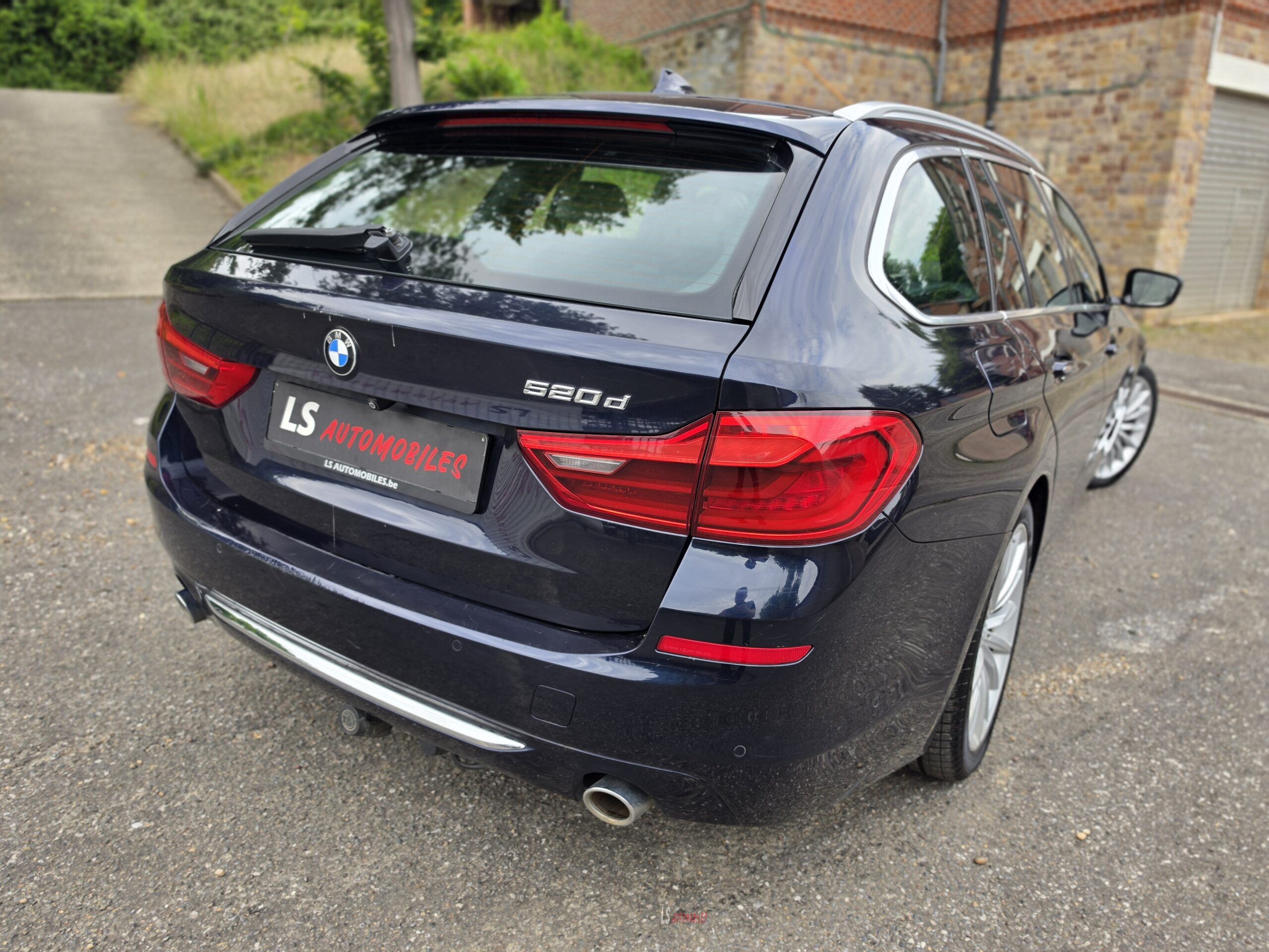 
								BMW 520D*LUXURY LINE* full									