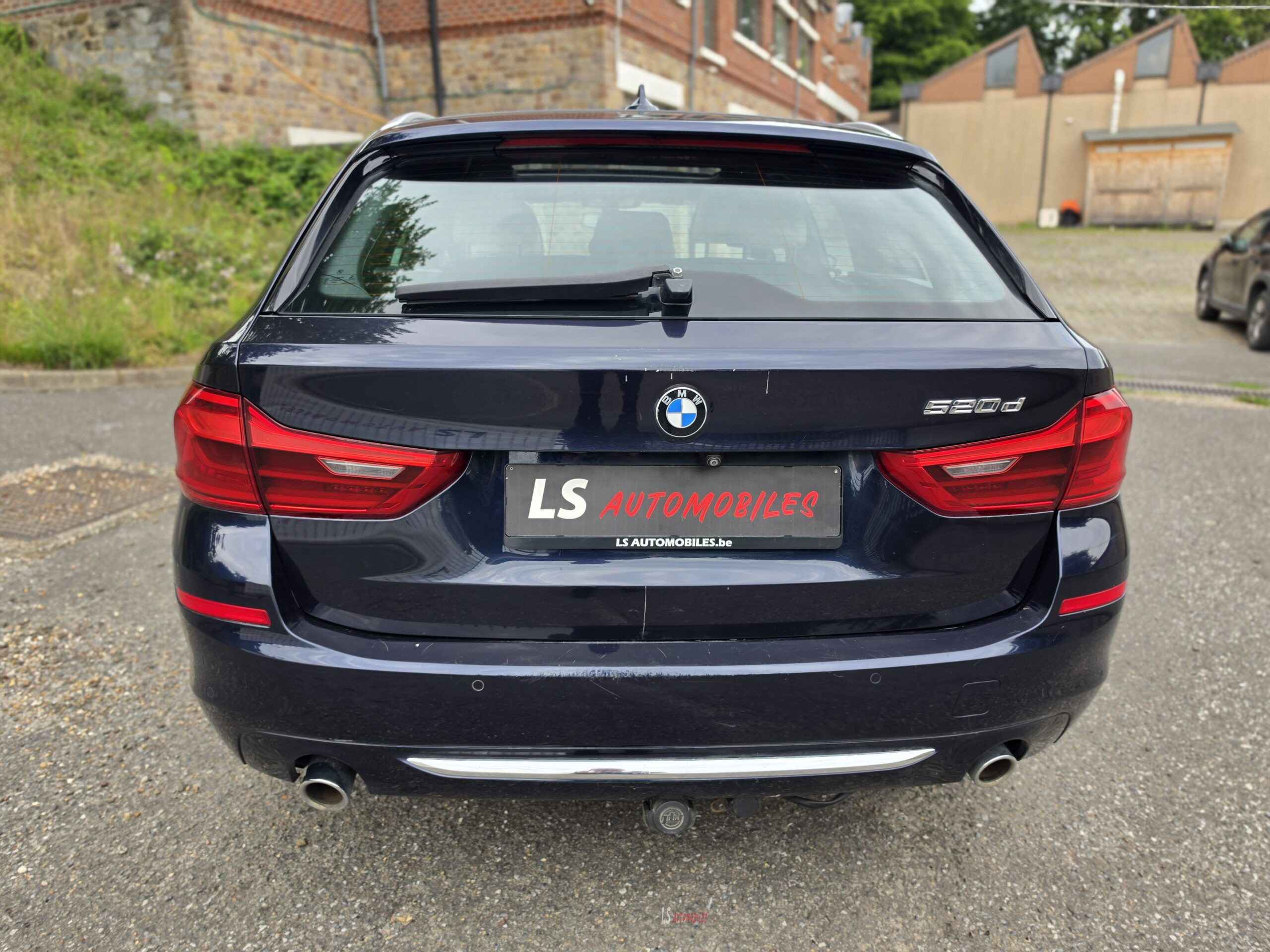 
								BMW 520D*LUXURY LINE* full									