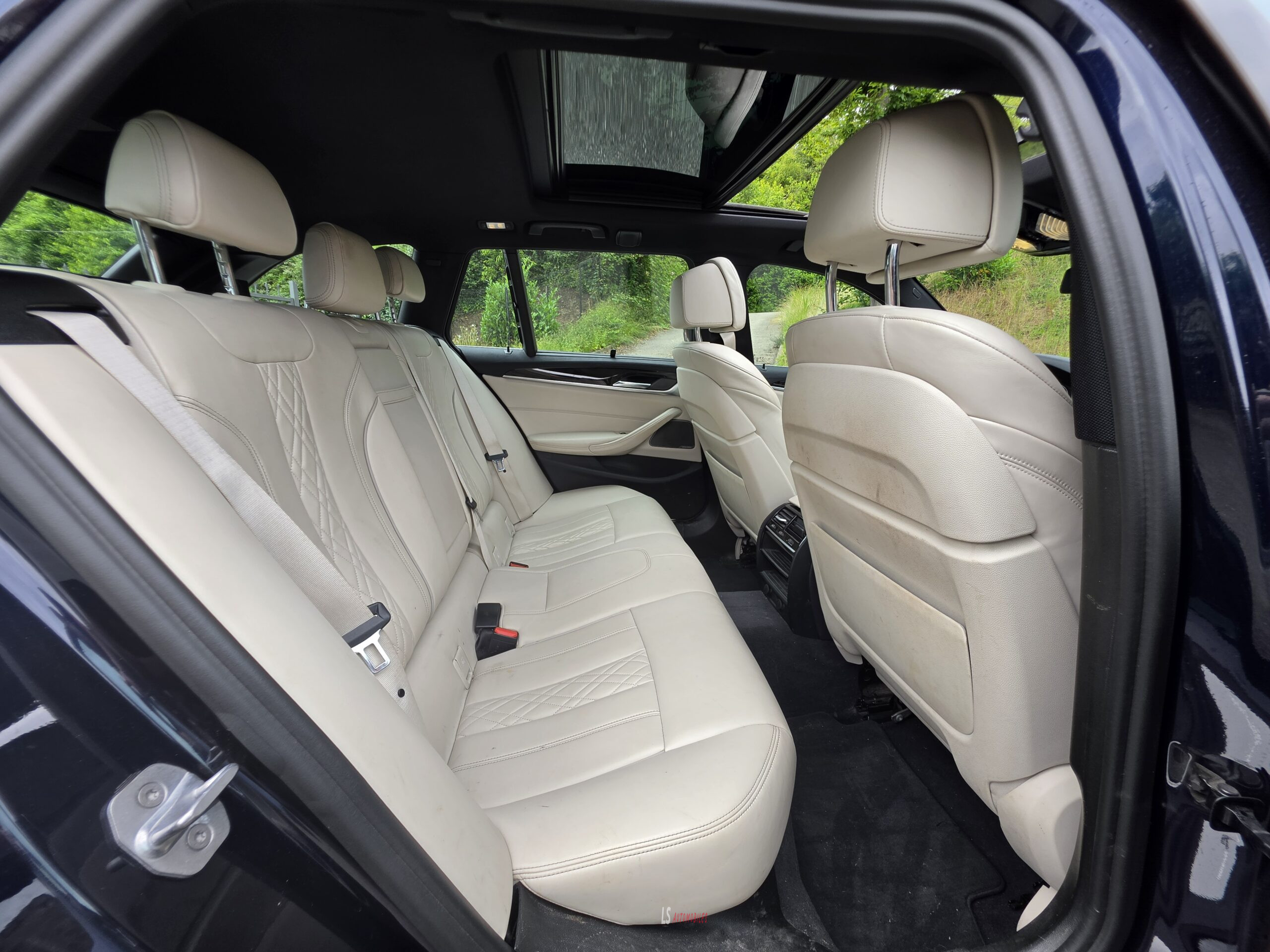 
								BMW 520D*LUXURY LINE* full									