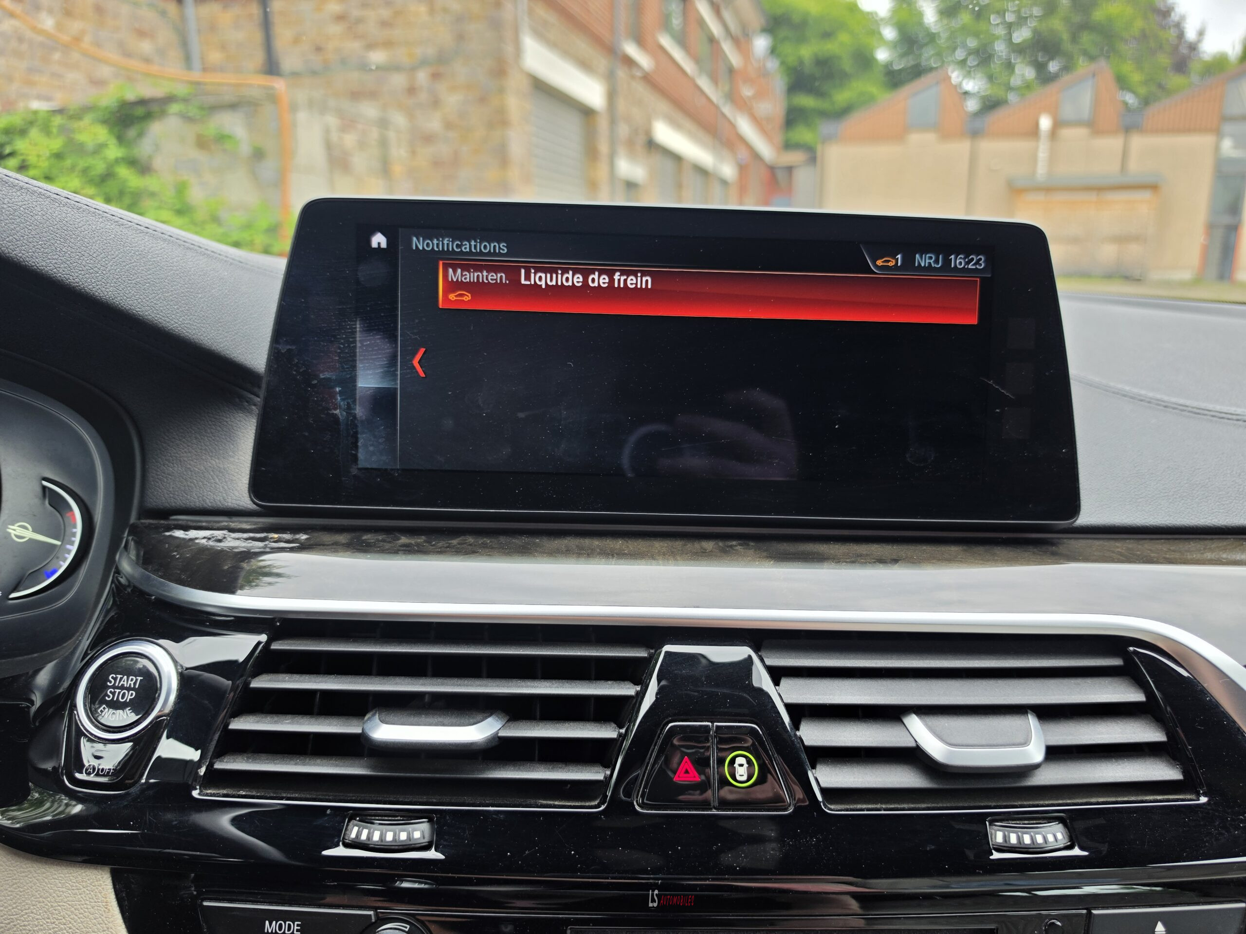 
								BMW 520D*LUXURY LINE* full									