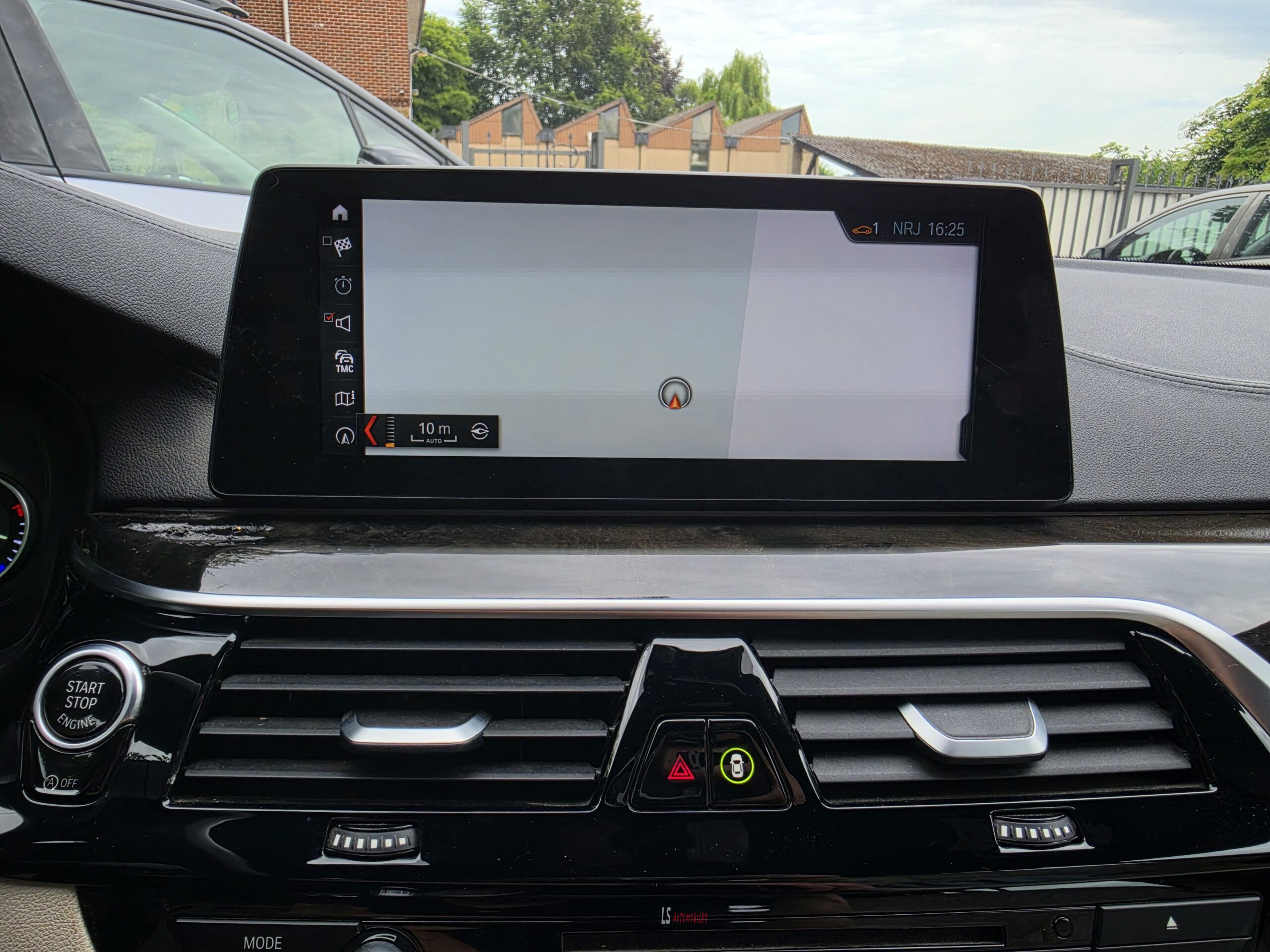 
								BMW 520D*LUXURY LINE* full									