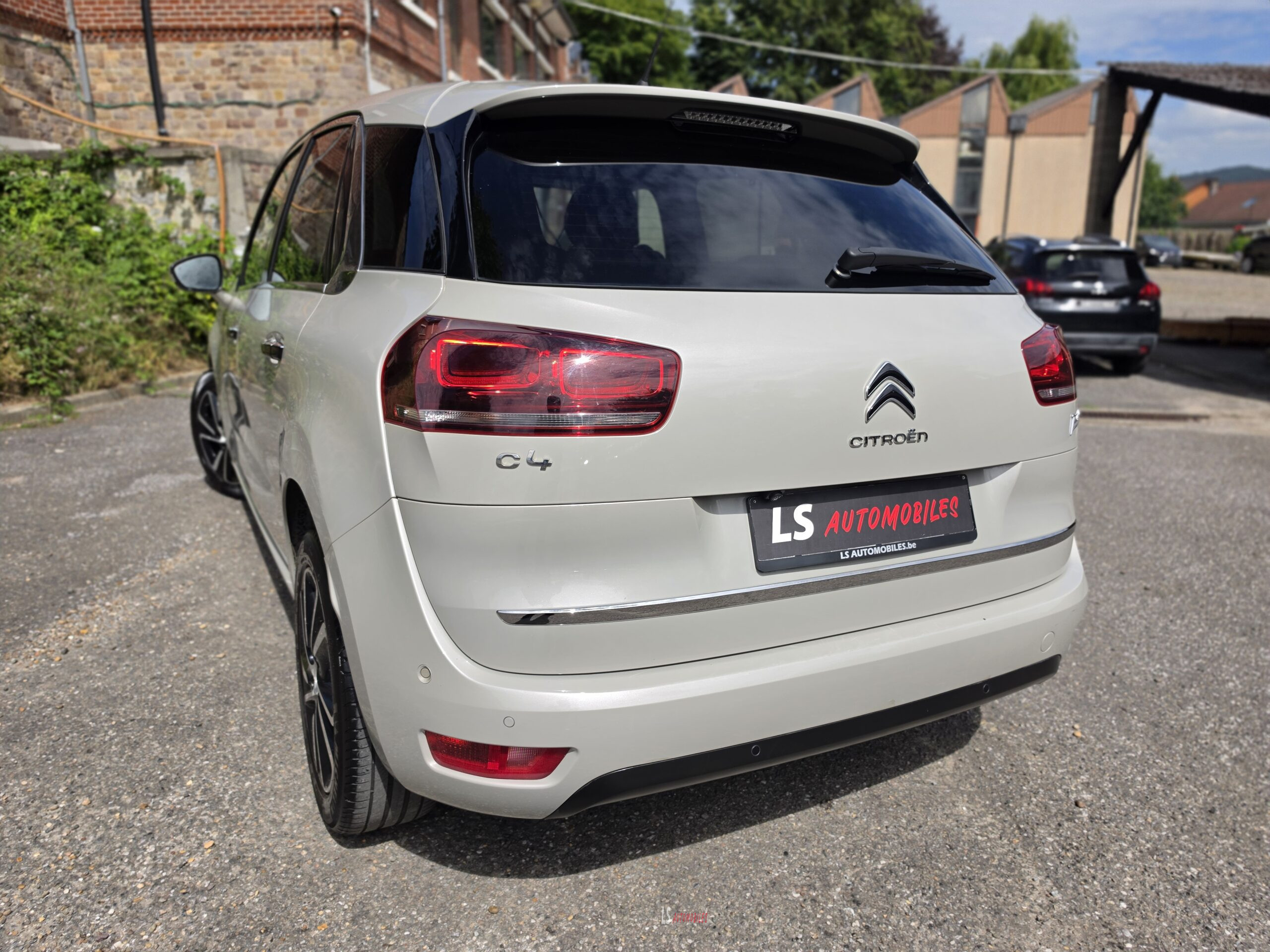 
								CITROEN C4 PICASSO*Boîte Automatique* full									
