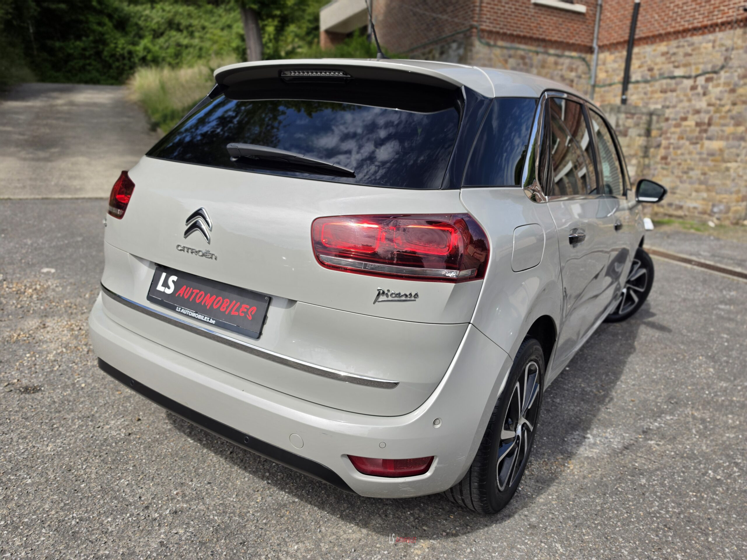 
								CITROEN C4 PICASSO*Boîte Automatique* full									