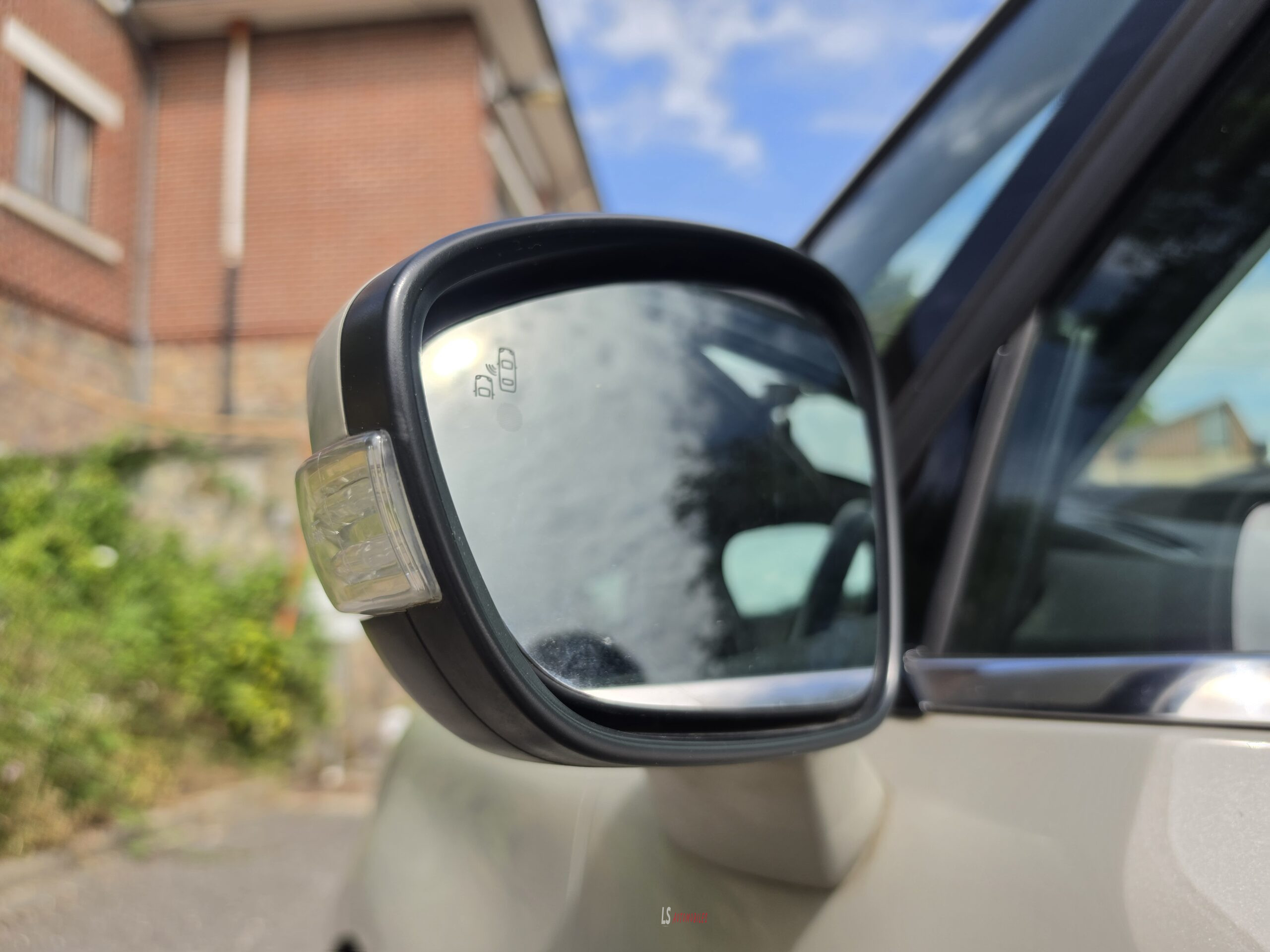 
								CITROEN C4 PICASSO*Boîte Automatique* full									