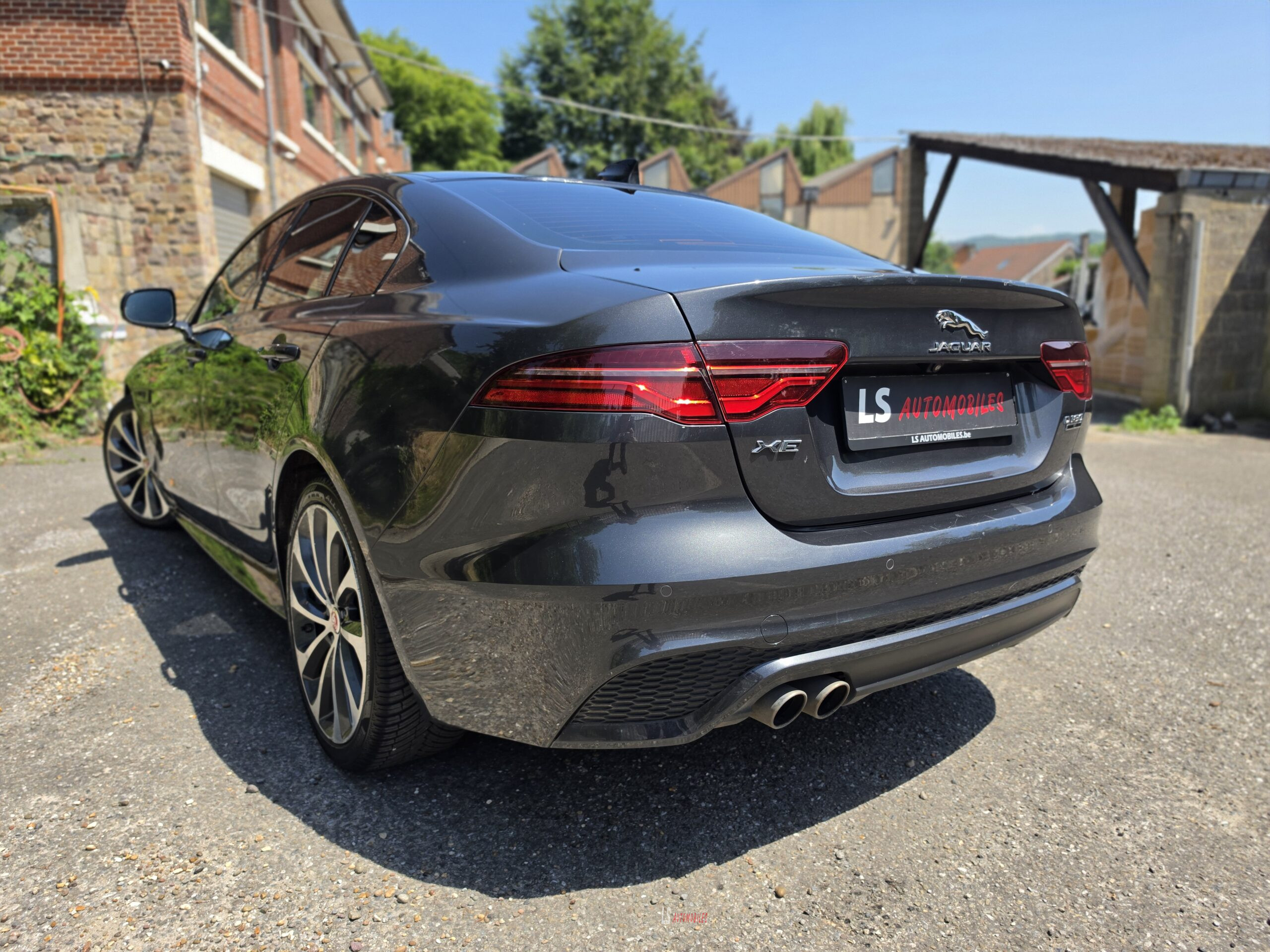 
								JAGUAR XE *R-dynamic*Facelift full									