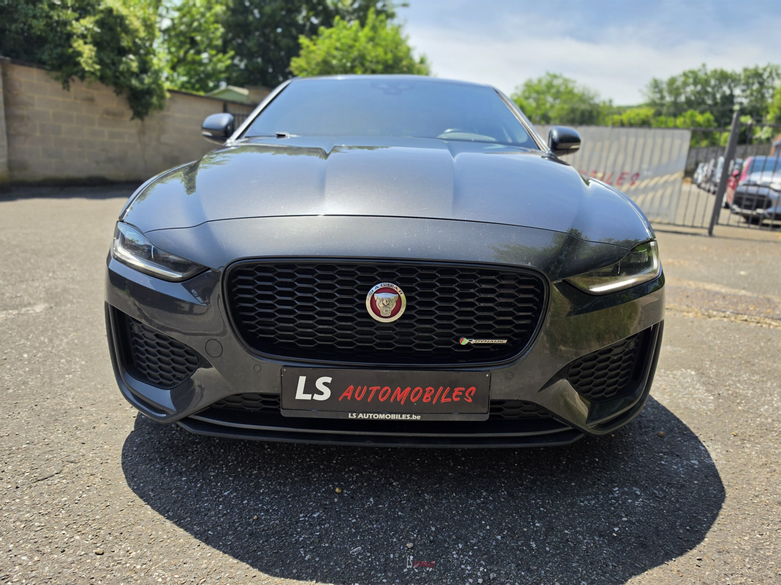 
								JAGUAR XE *R-dynamic*Facelift full									