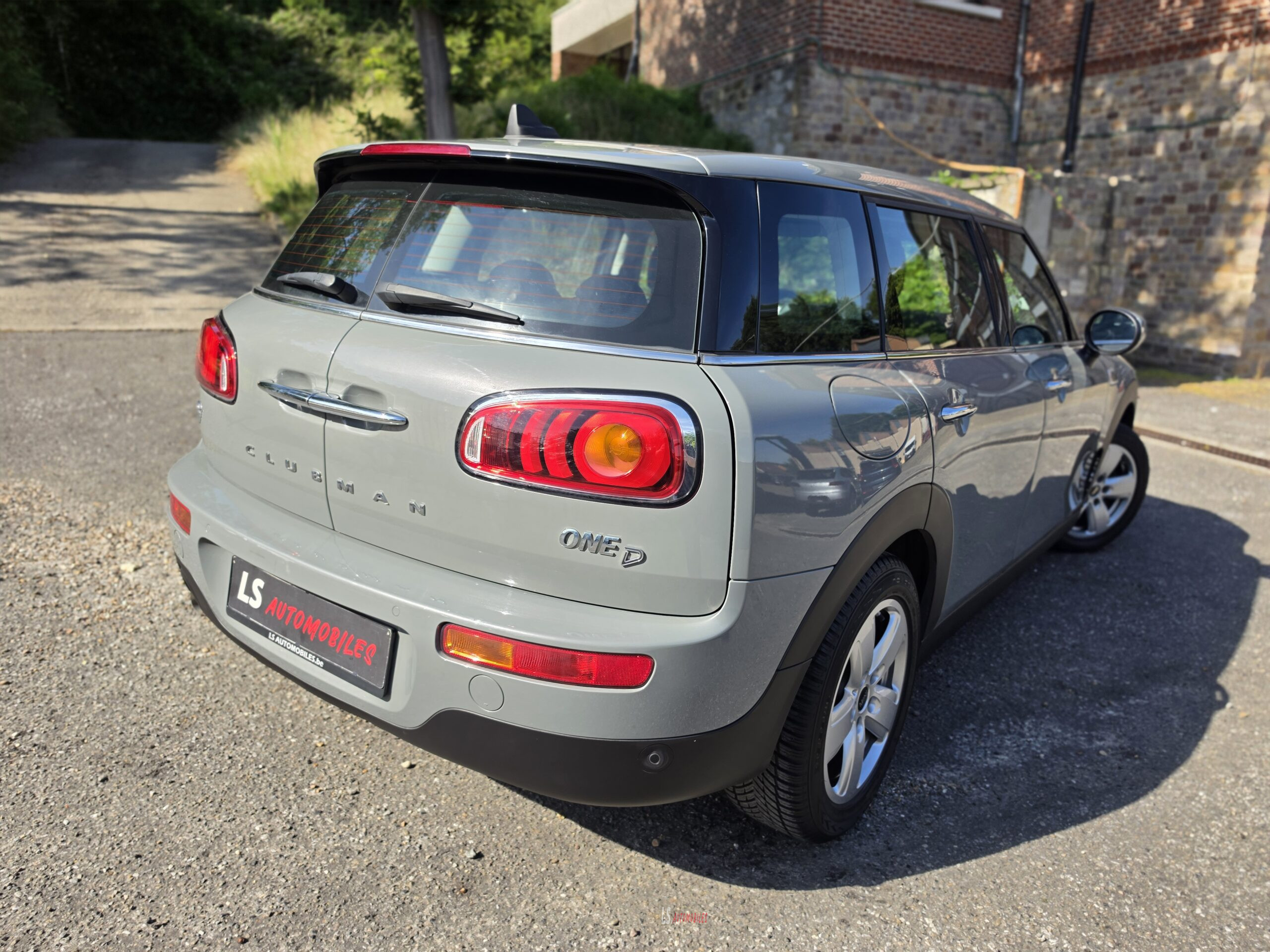 
								MINI CLUBMAN 1.5D full									