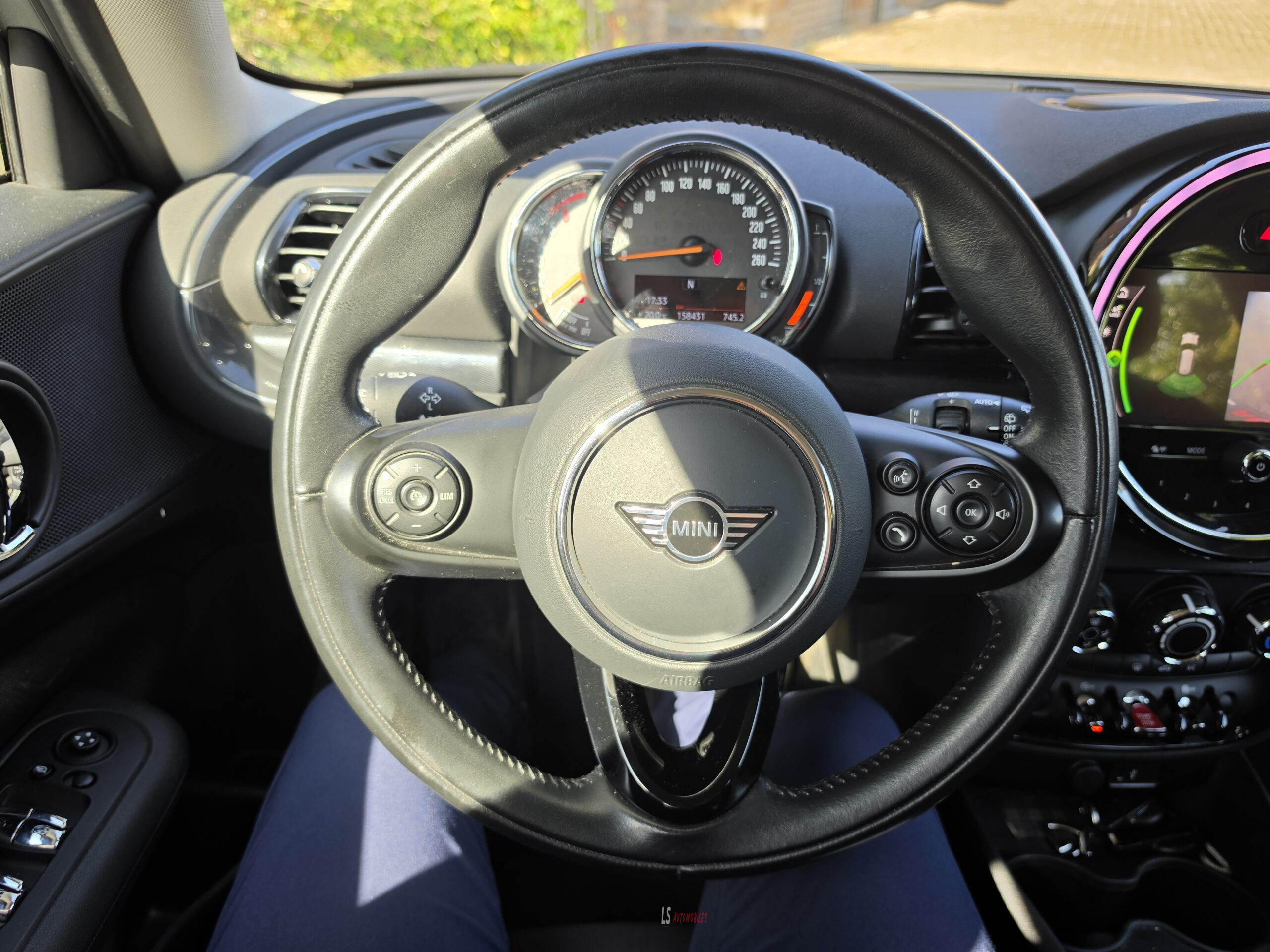 
								MINI CLUBMAN 1.5D full									