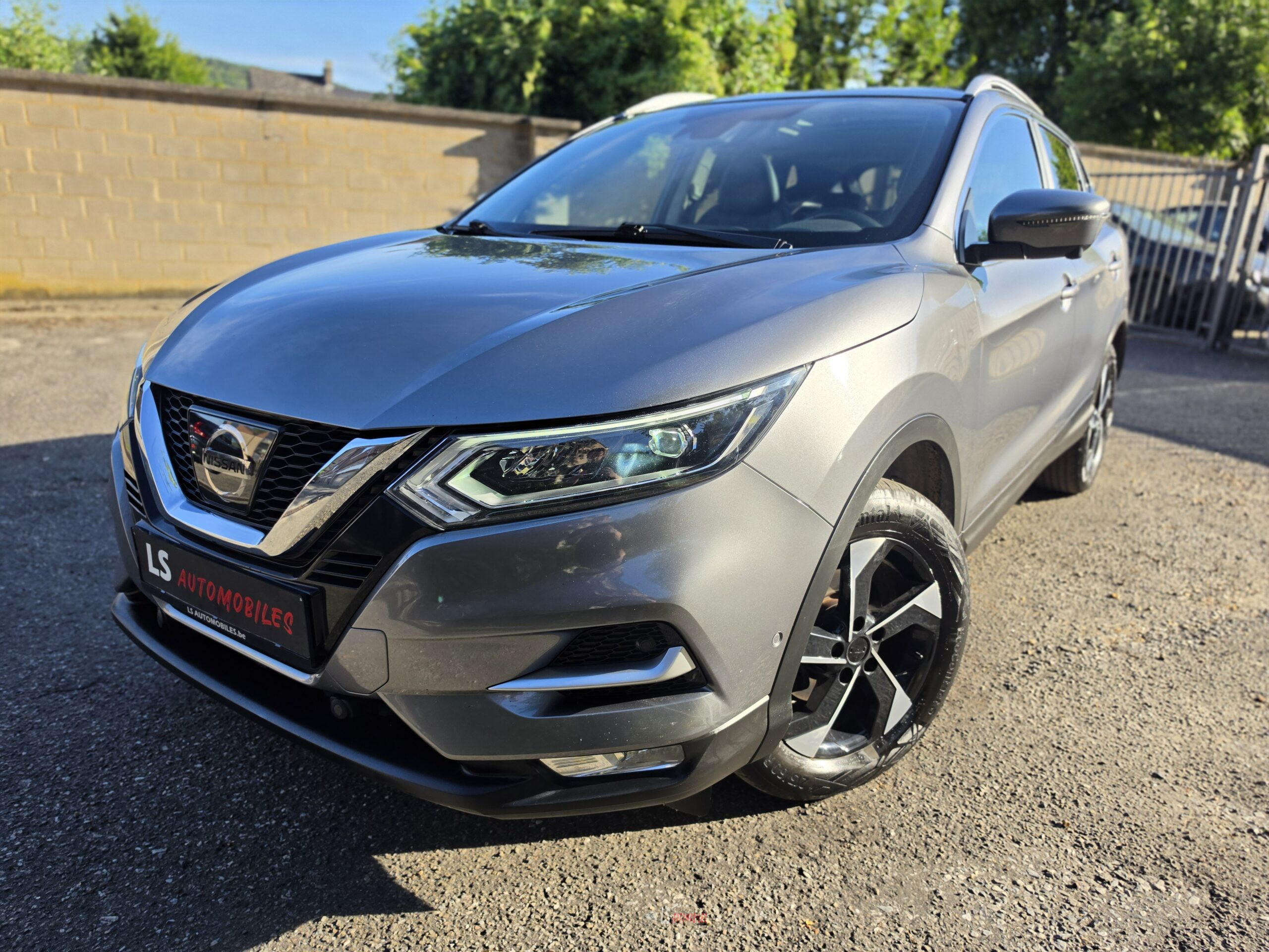 
								NISSAN QASHQAI full									