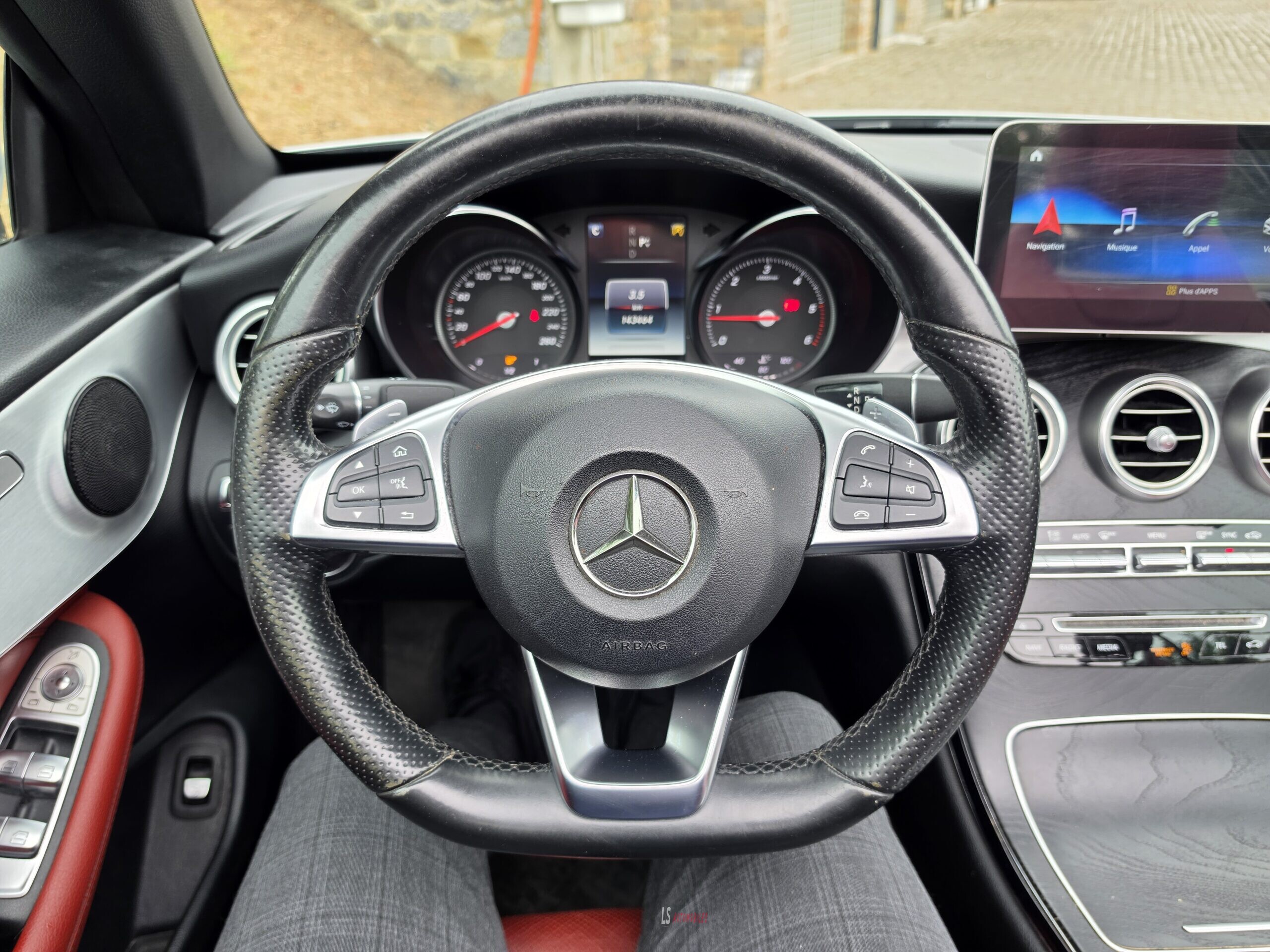 
								MERCEDES C220 CABRIOLET full									