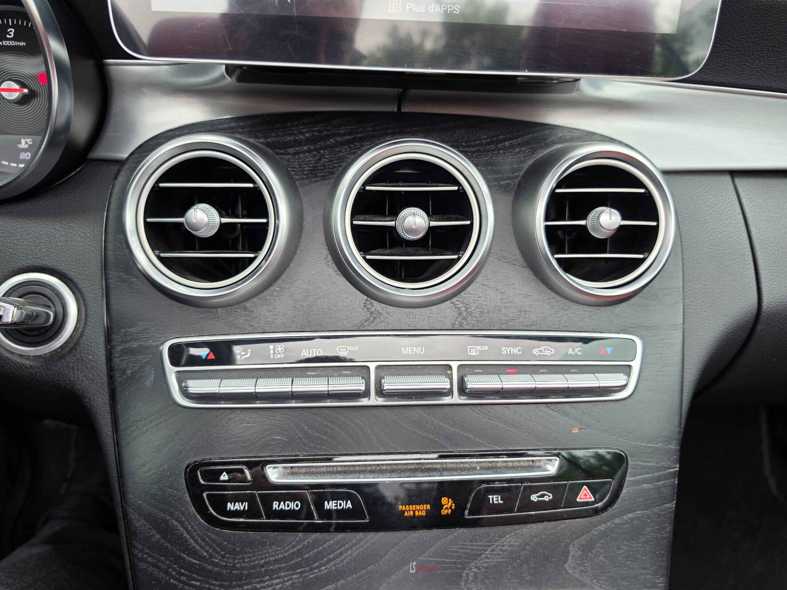 
								MERCEDES C220 CABRIOLET full									