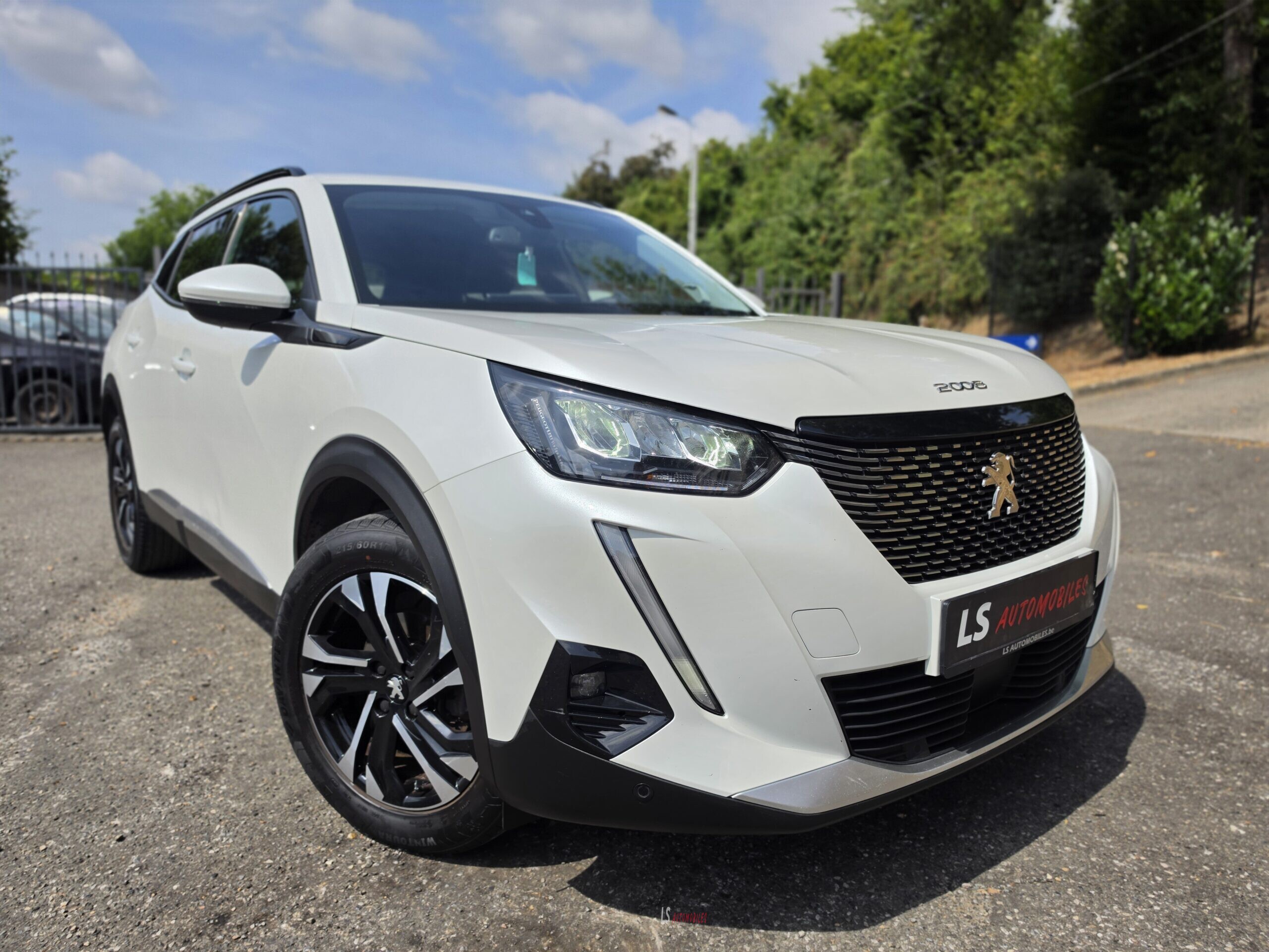 PEUGEOT 2008