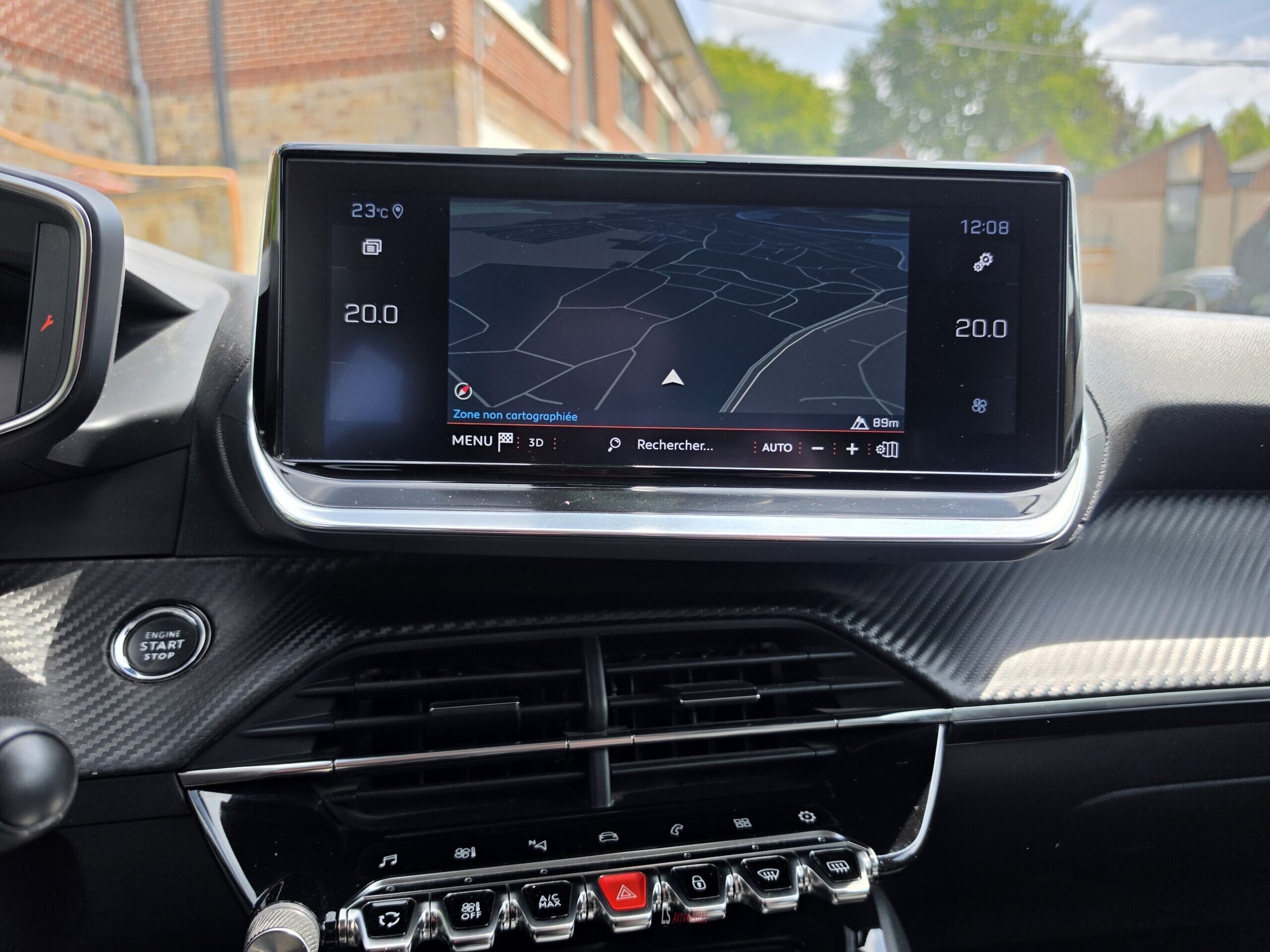 
								PEUGEOT 2008 full									