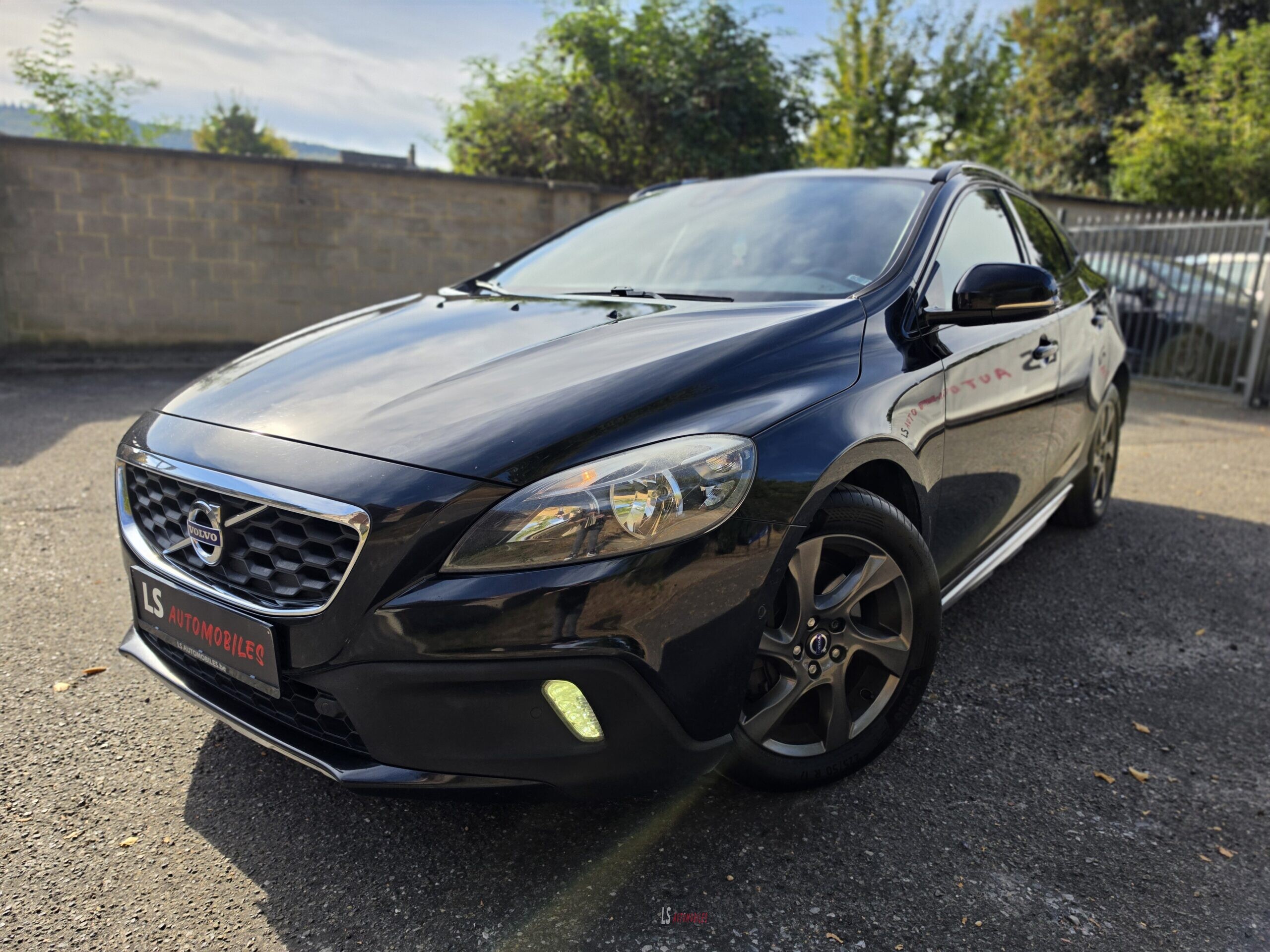 
								VOLVO V40*BOITE AUTO full									