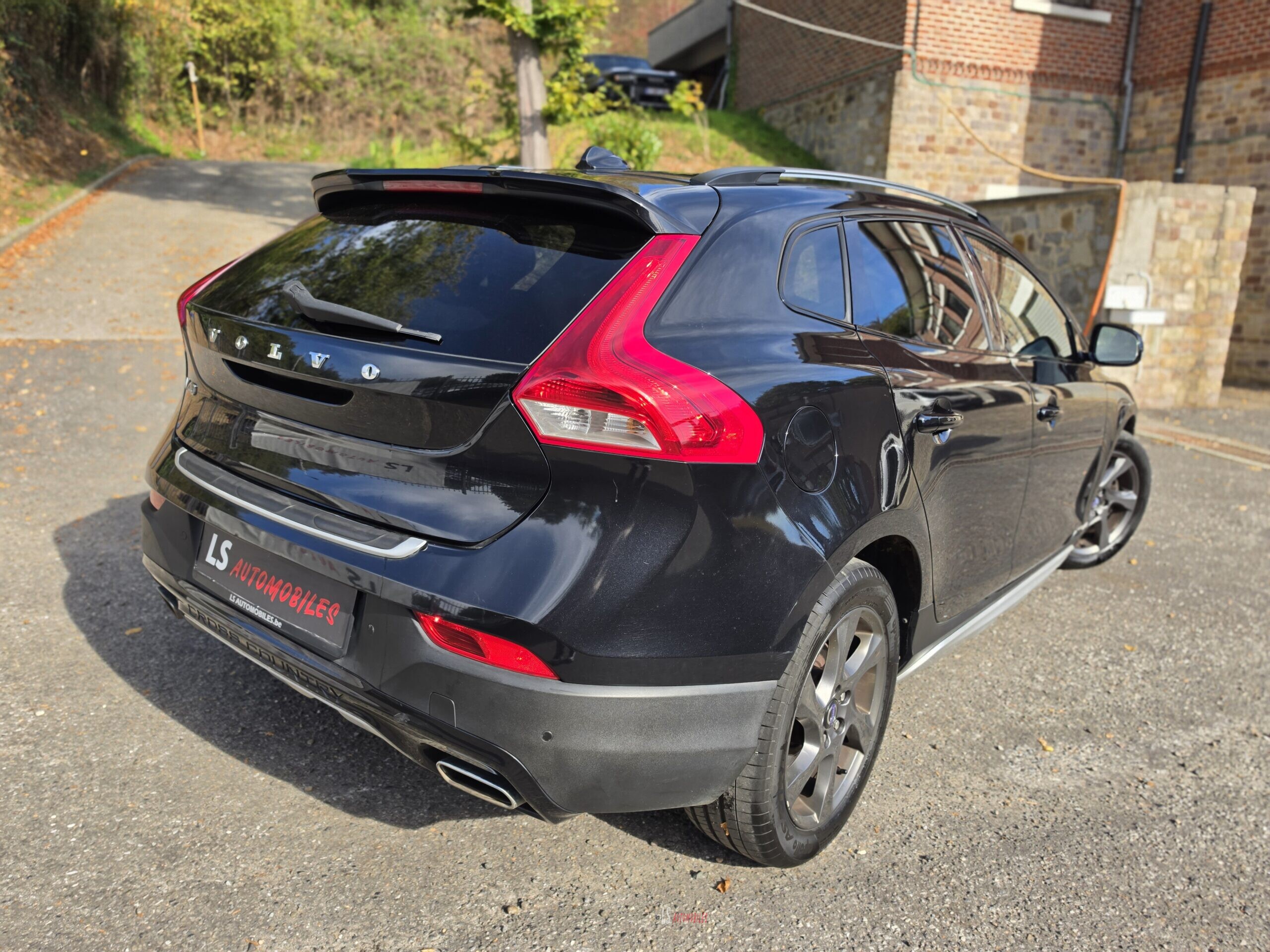
								VOLVO V40*BOITE AUTO full									