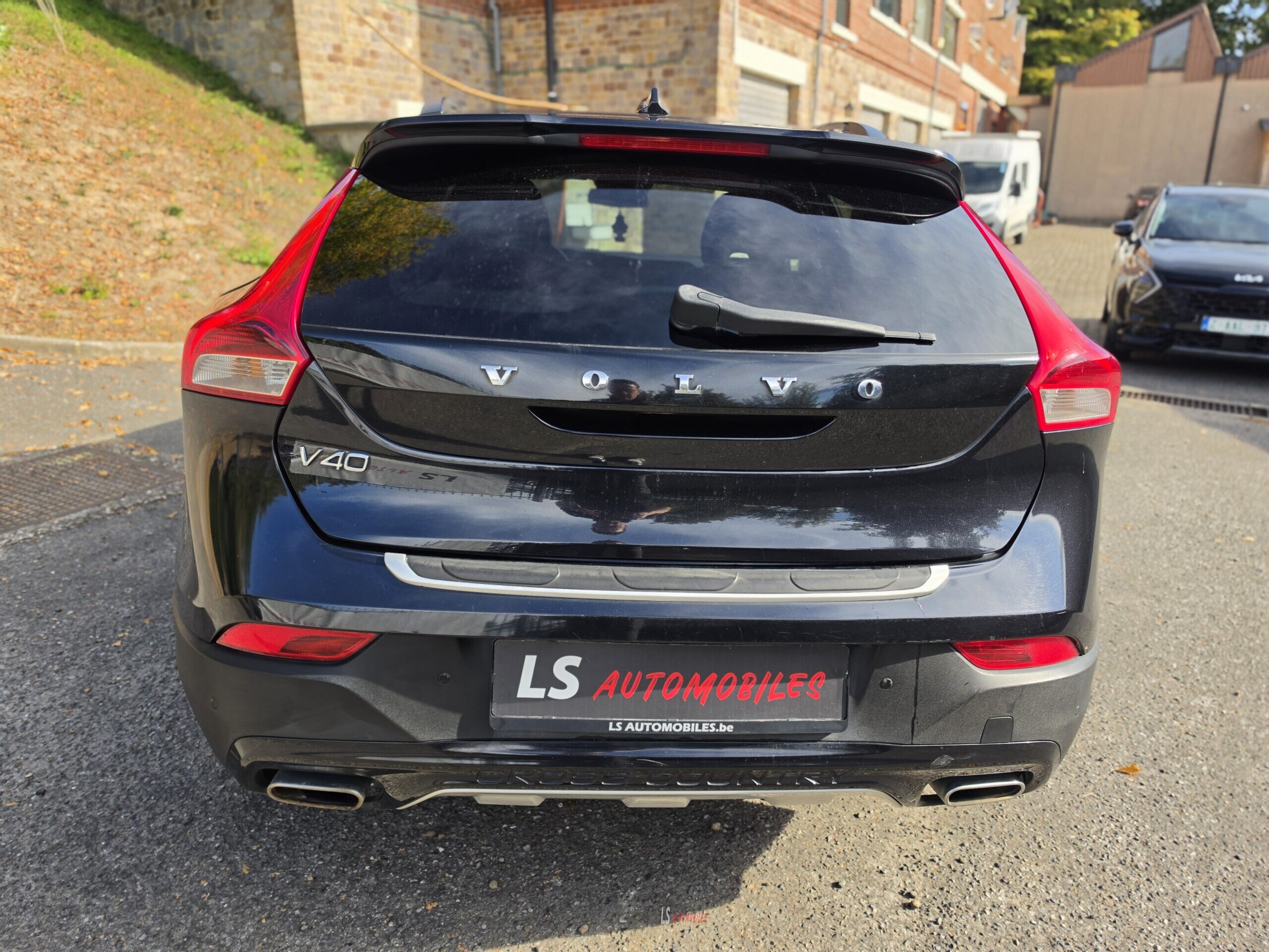 
								VOLVO V40*BOITE AUTO full									