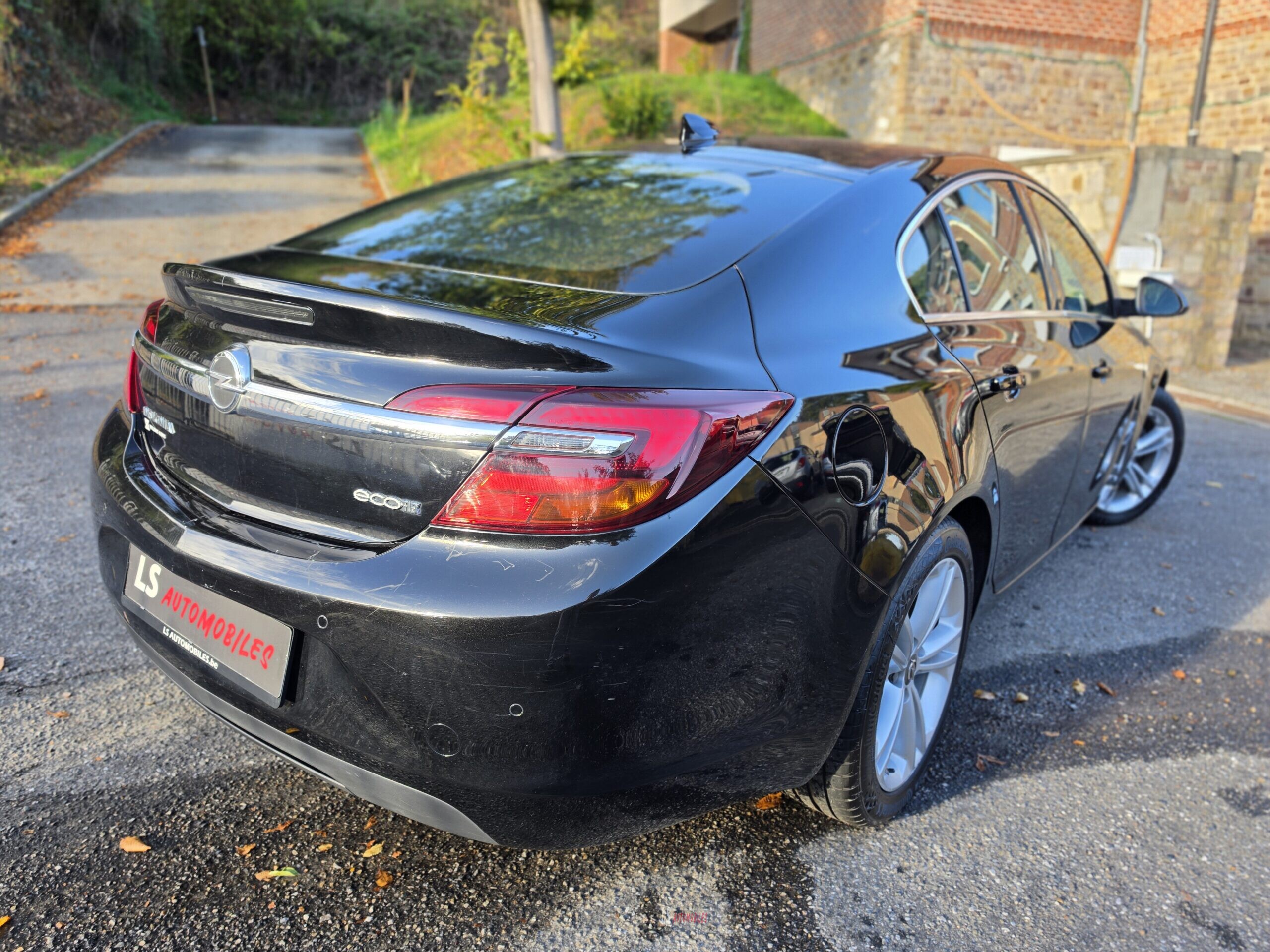 
								OPEL INSIGNIA BERLINE full									