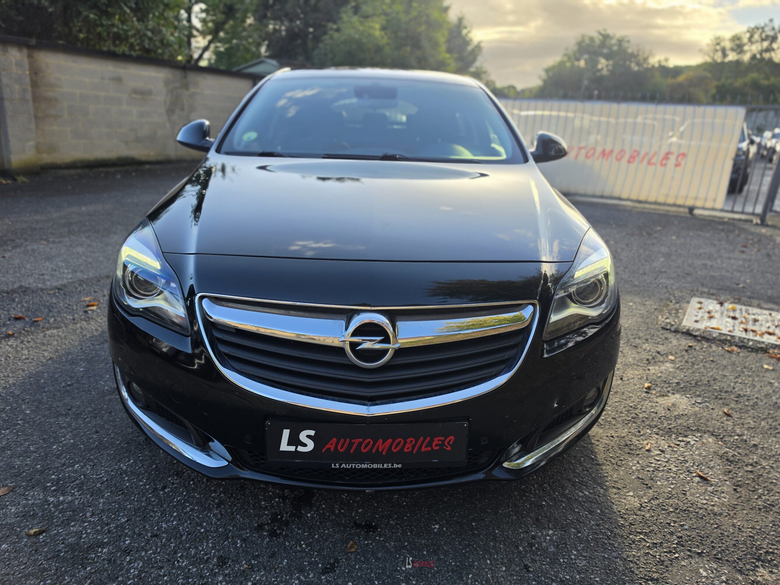
								OPEL INSIGNIA BERLINE full									