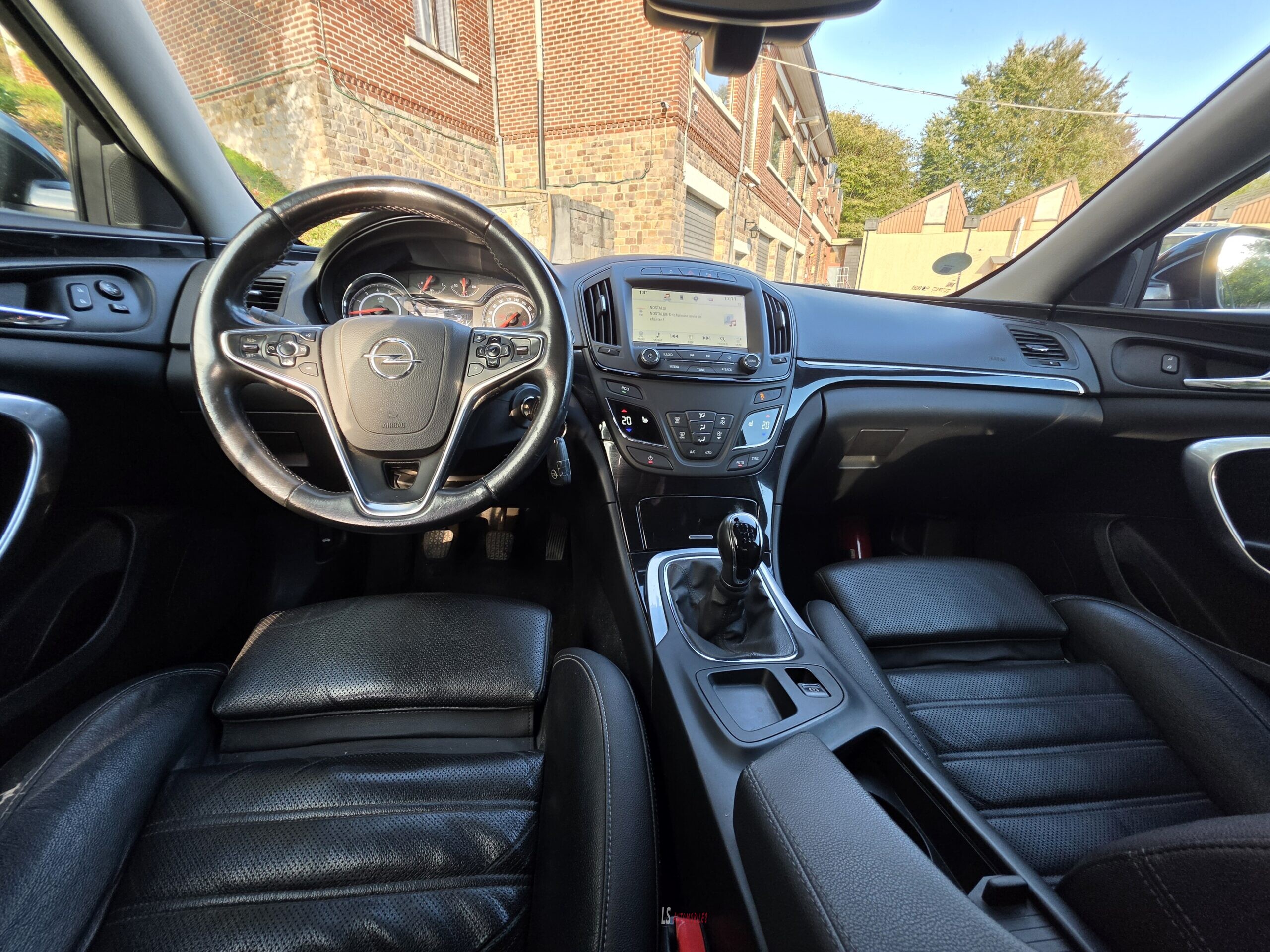 
								OPEL INSIGNIA BERLINE full									