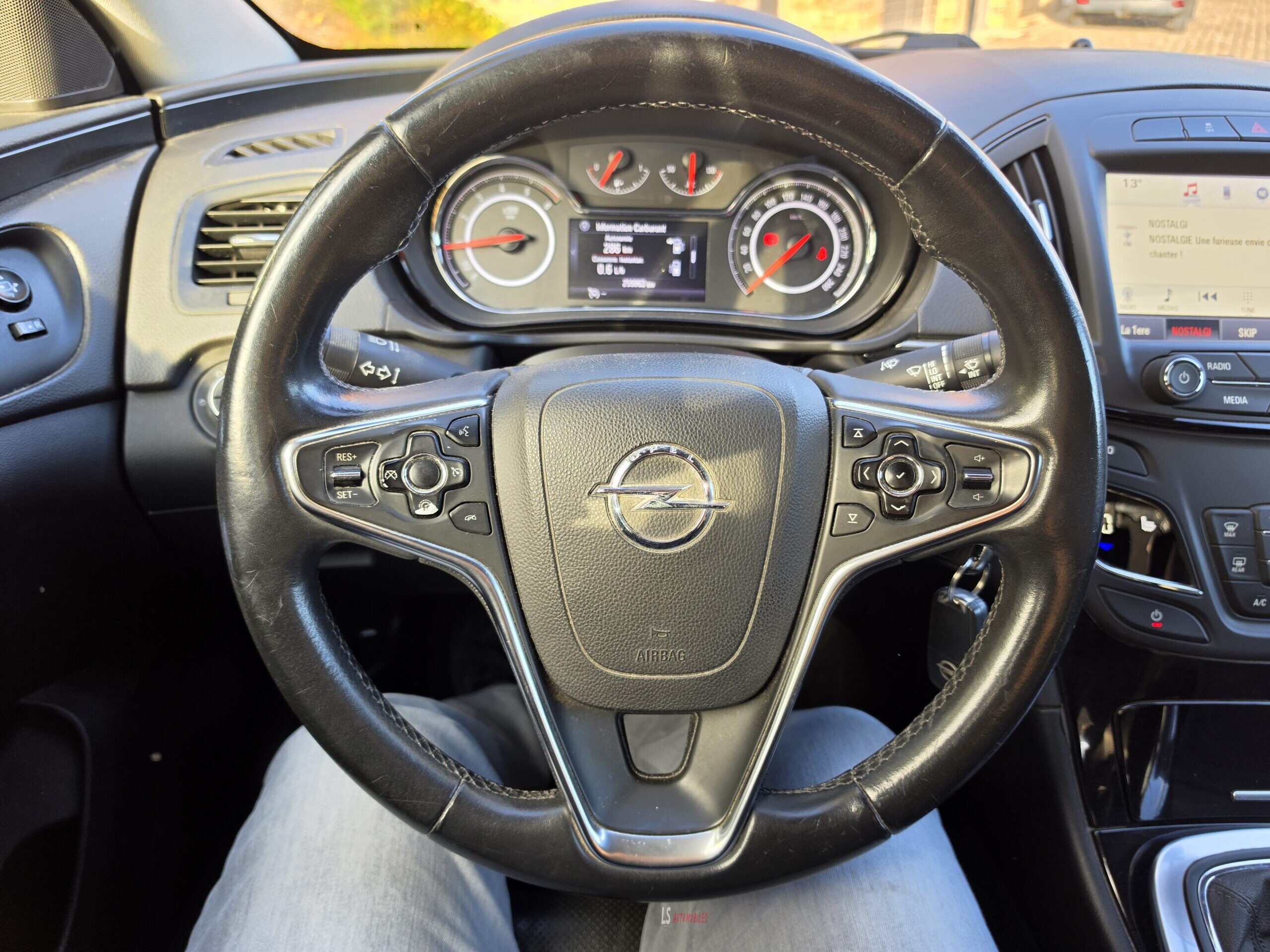 
								OPEL INSIGNIA BERLINE full									