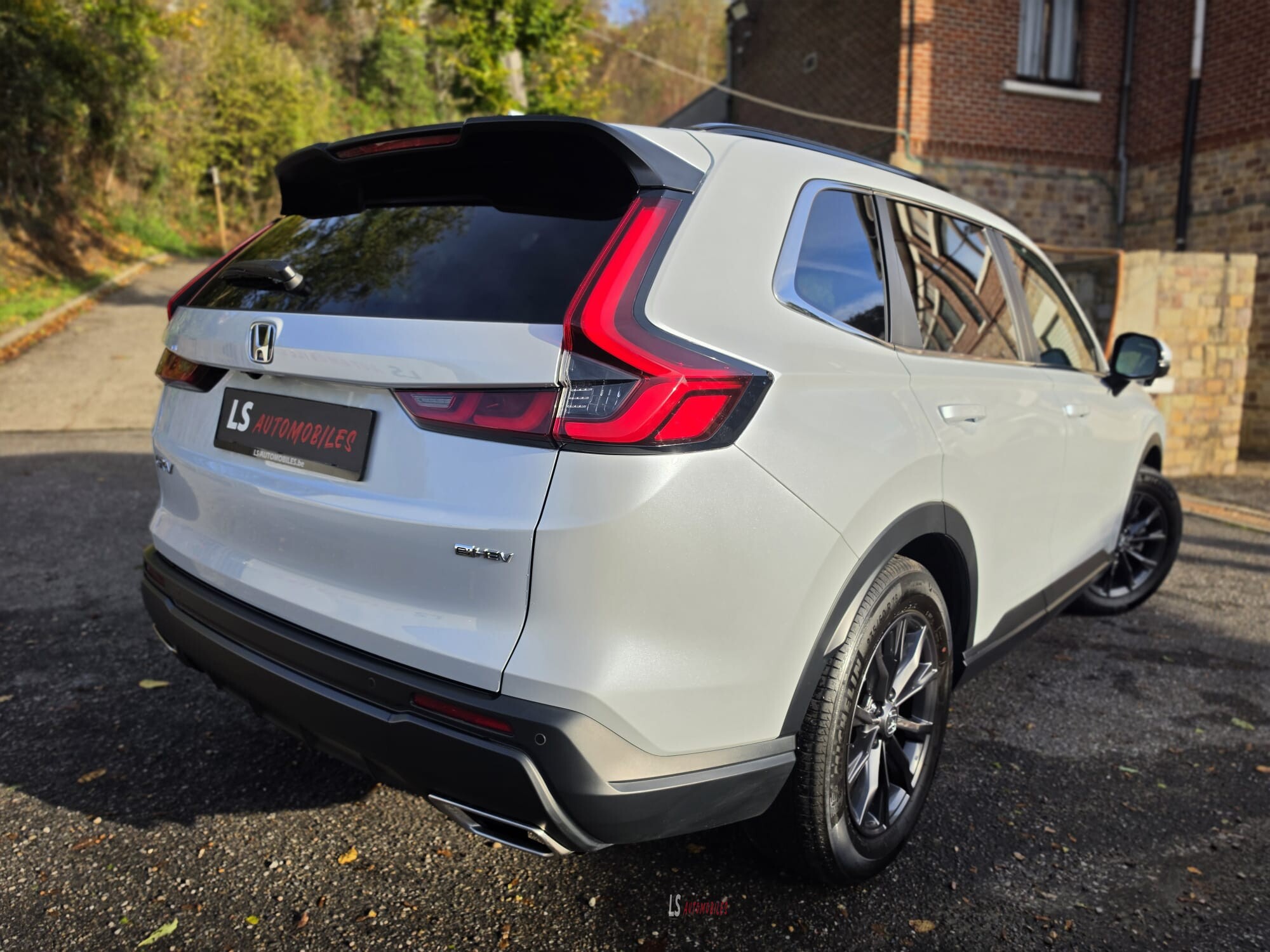 
								HONDA CR-V full									