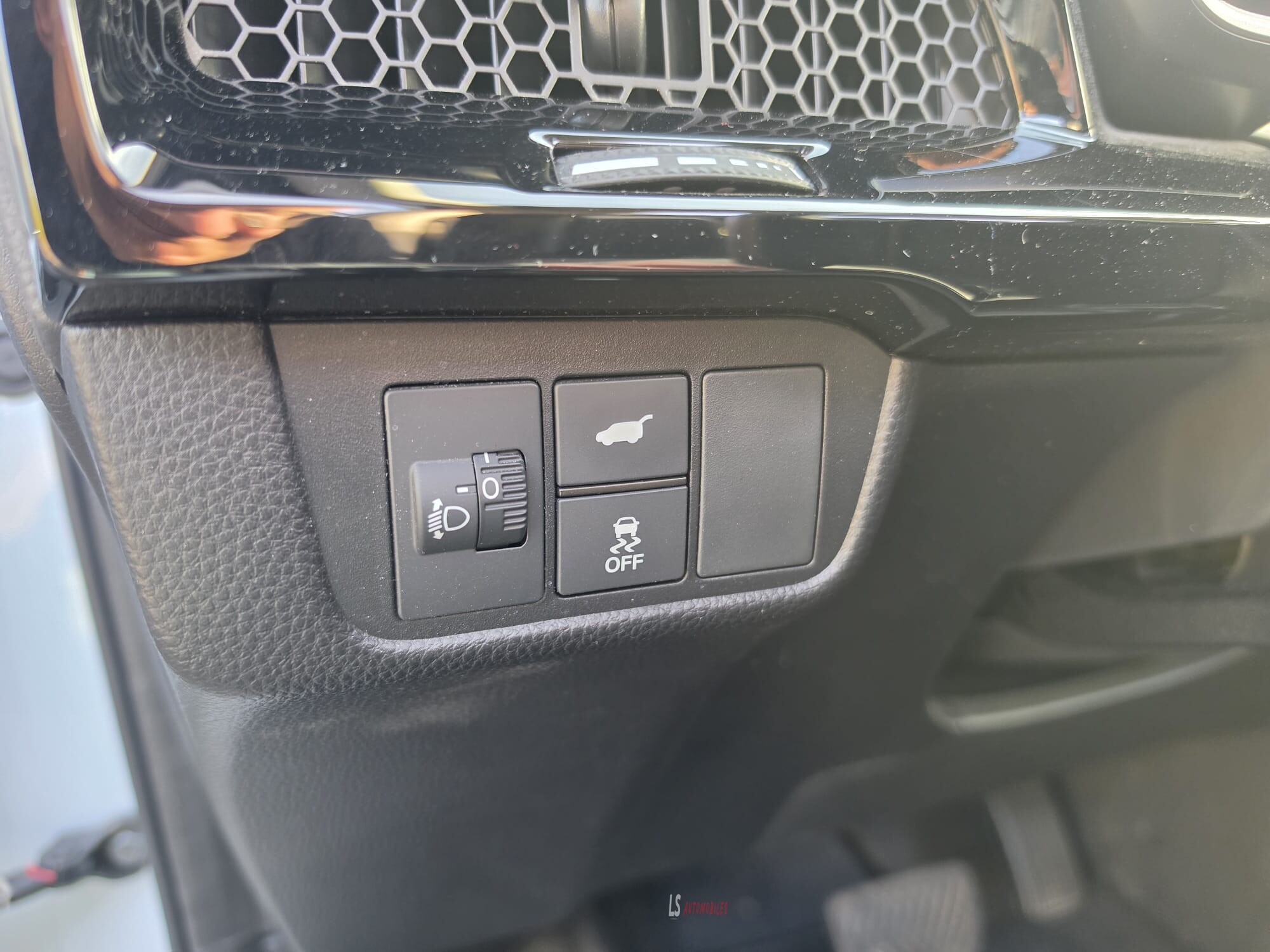 
								HONDA CR-V full									