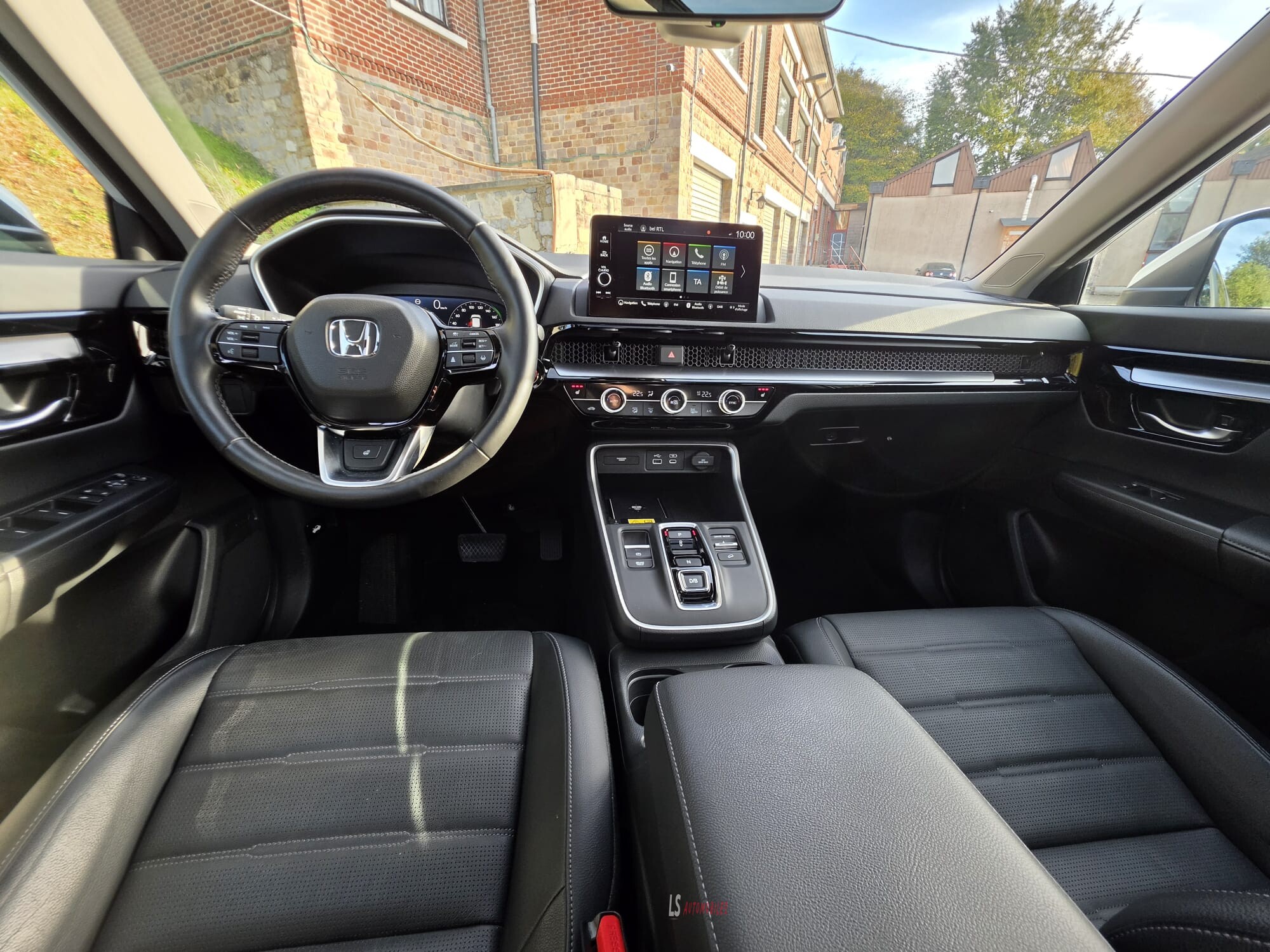 
								HONDA CR-V full									